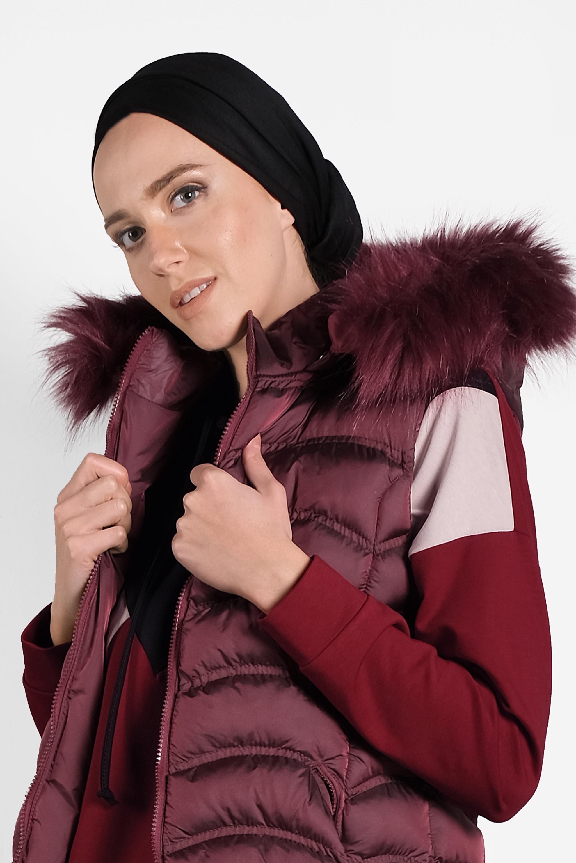 Tesettür giyim BORDO KÜRKLÜ KAPÜŞONLU ŞİŞME YELEK 90099