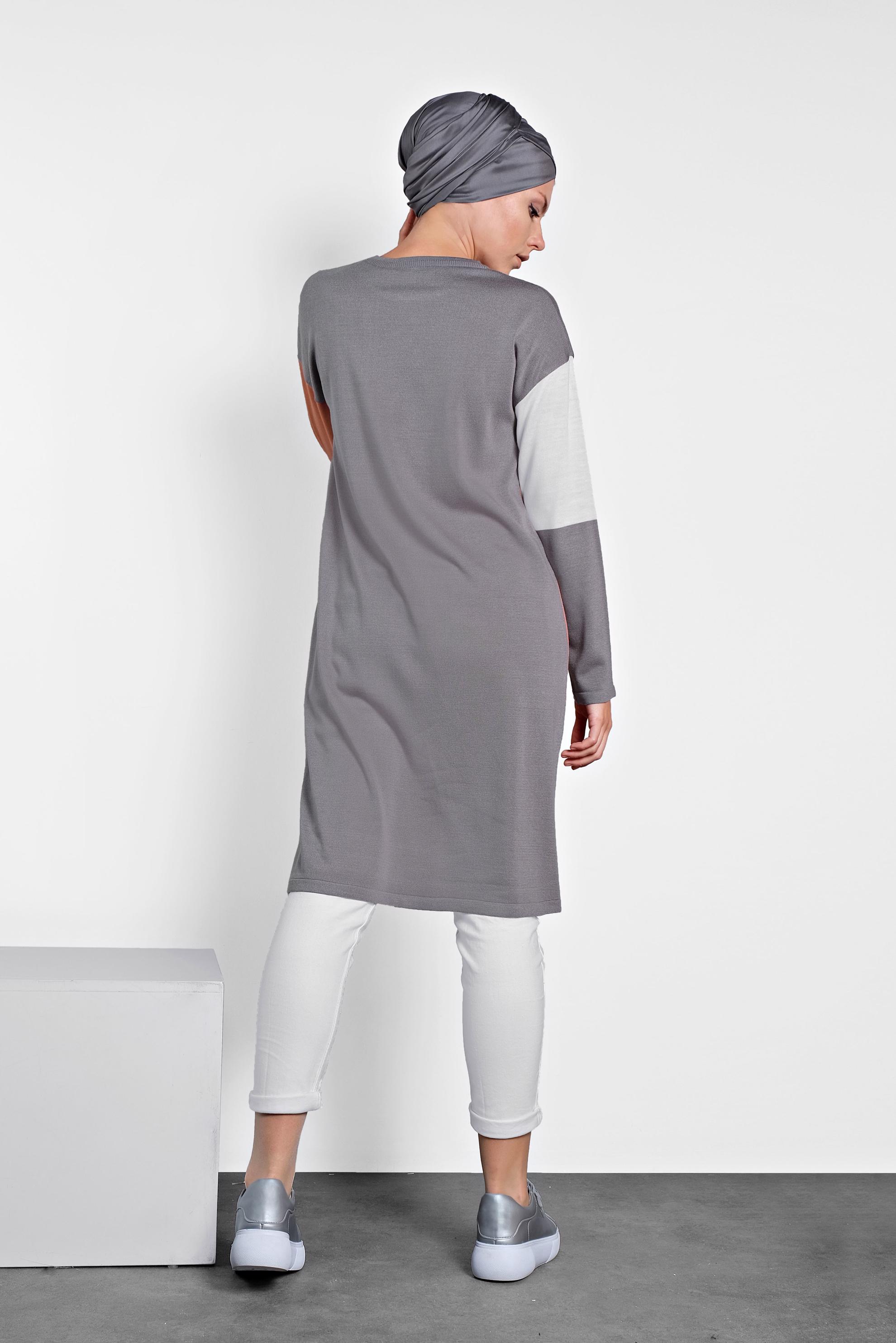 Tesettür giyim GRİ BİSİKLET YAKA TRİKO TUNİK 40011