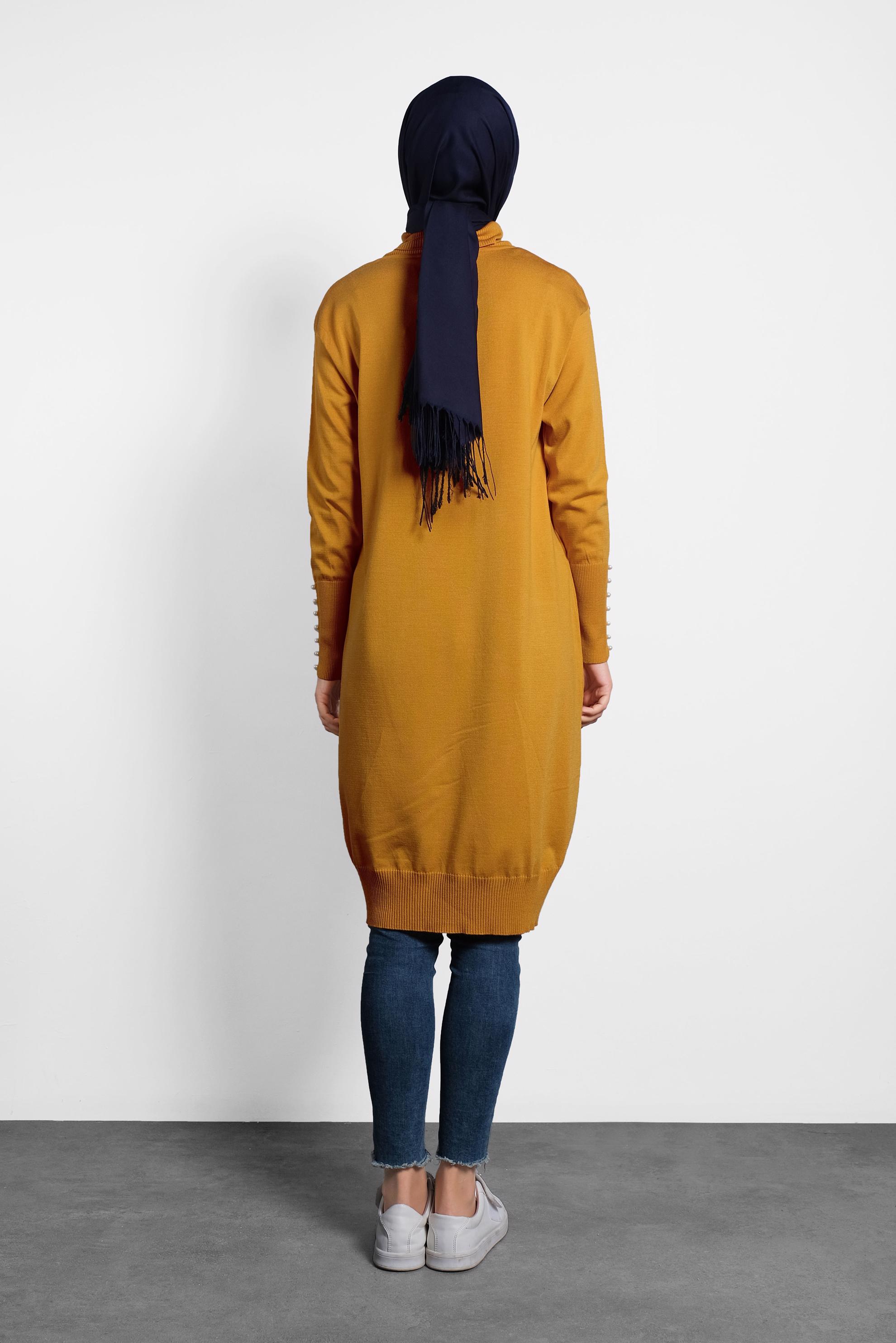 Tesettür giyim SARI BALIKÇI YAKA KOLLARI İNCİ DETAYLI TRİKO TUNİK 40023 