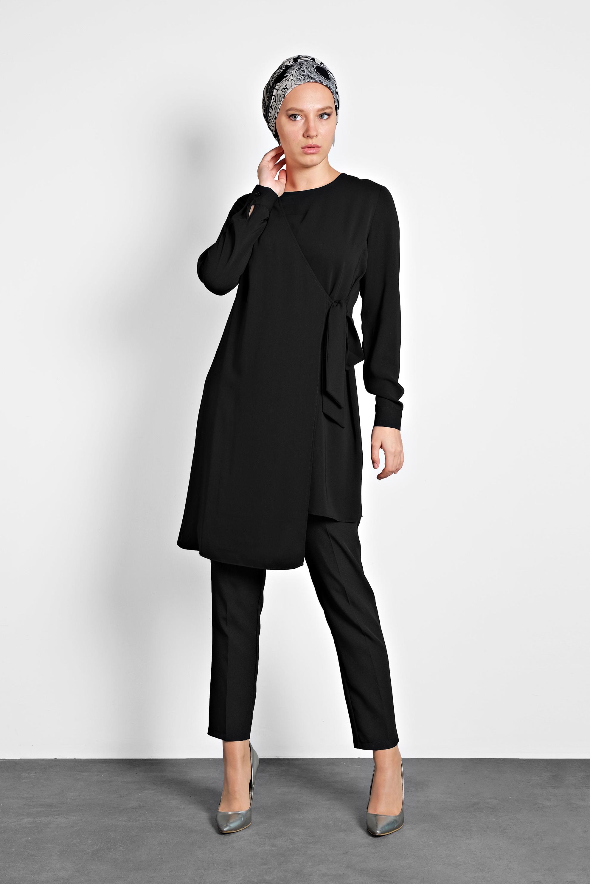 Tesettür giyim SİYAH YANDAN BAĞLAMALI TUNİK 40115