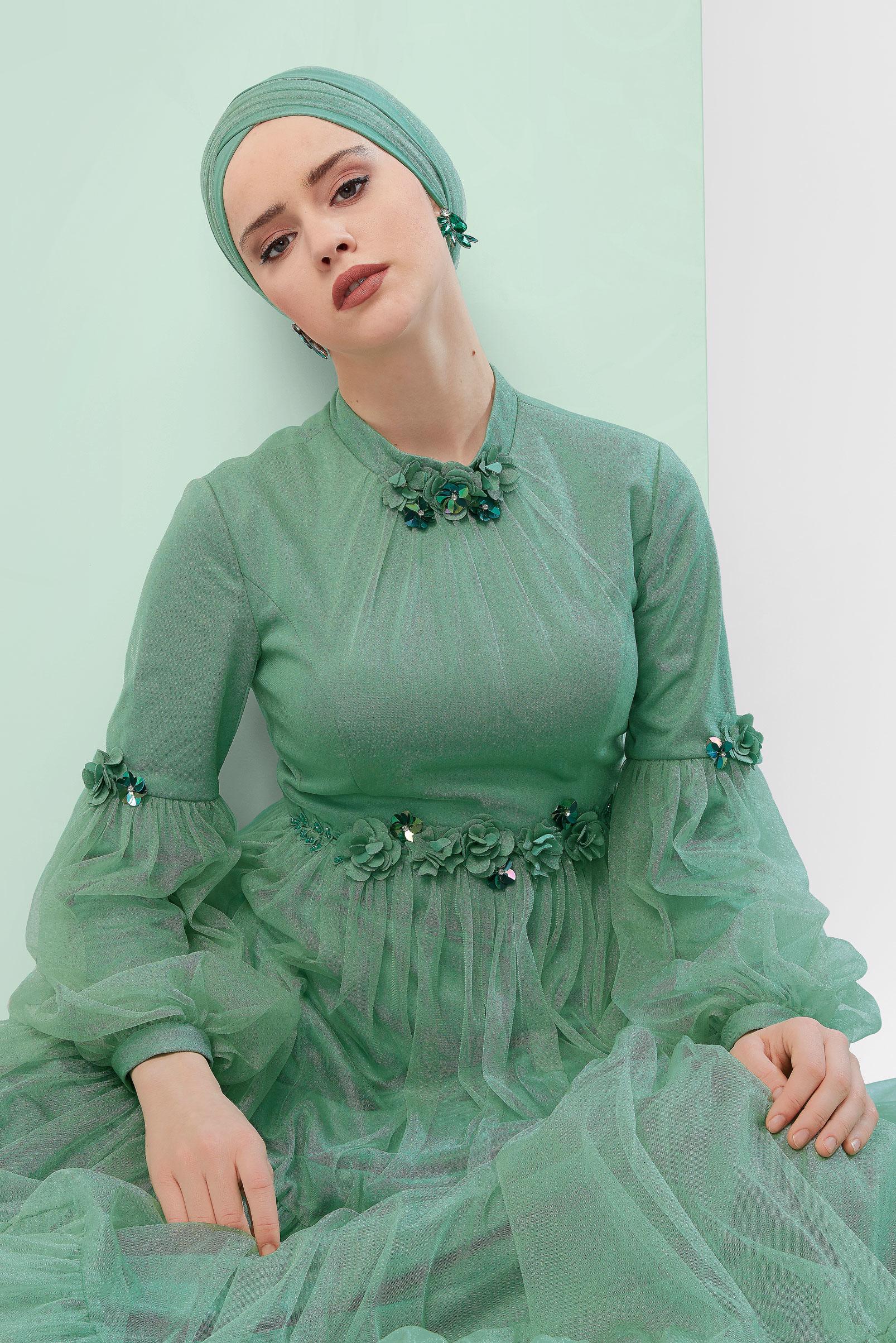 Tesettür giyim YEŞİL ÇİÇEK DETAYLI TÜL ABİYE ELBİSE 50006