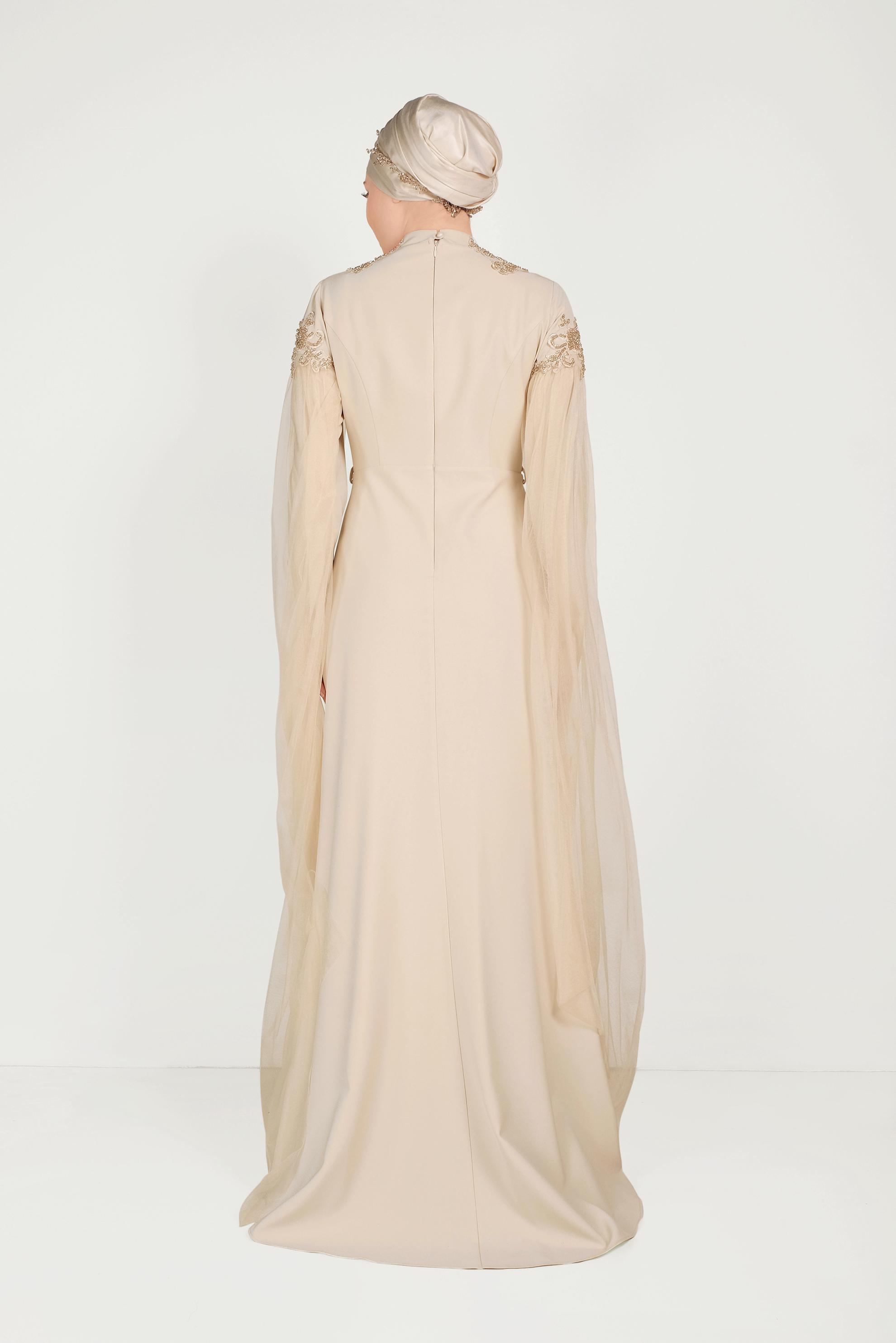 Tesettür giyim BEJ BONCUKLU TÜLLÜ ABİYE ELBİSE 50007