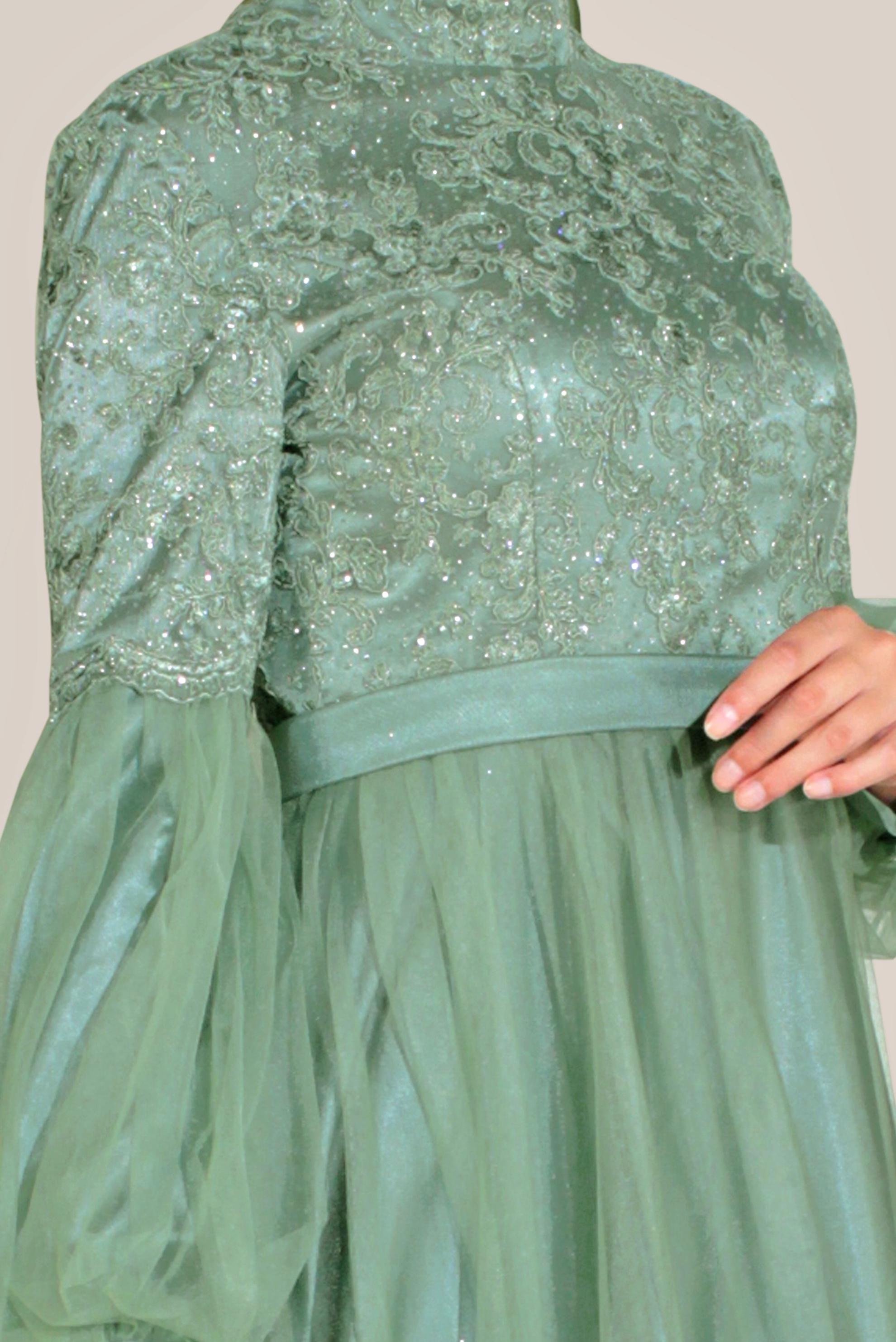 Tesettür giyim YEŞİL YALDIZLI KOLLARI TÜLLÜ ABİYE 50009