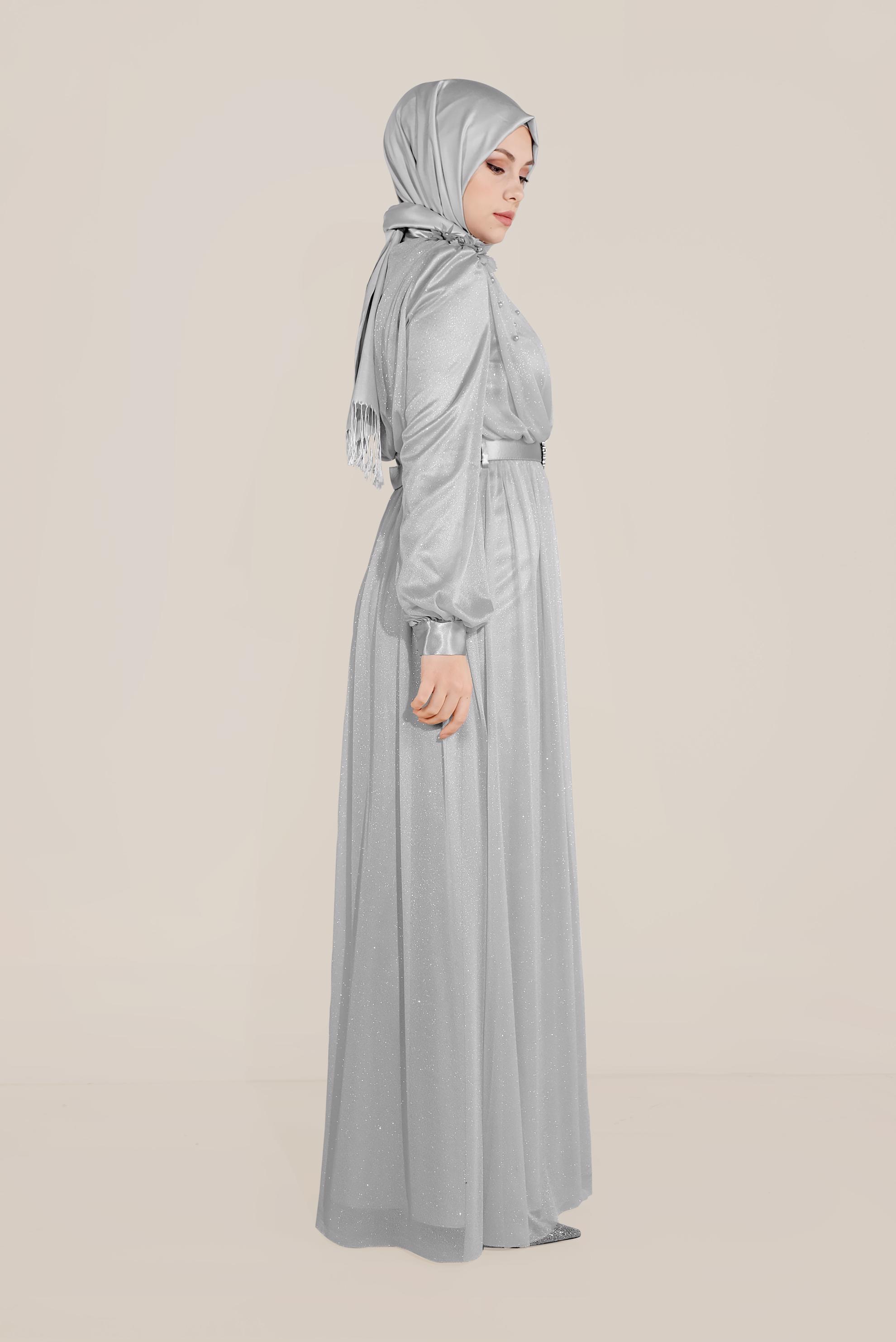 Tesettür giyim GRİ ÜÇ BOYUTLU ÇİÇEKLİ İNCİLİ ABİYE 50017 