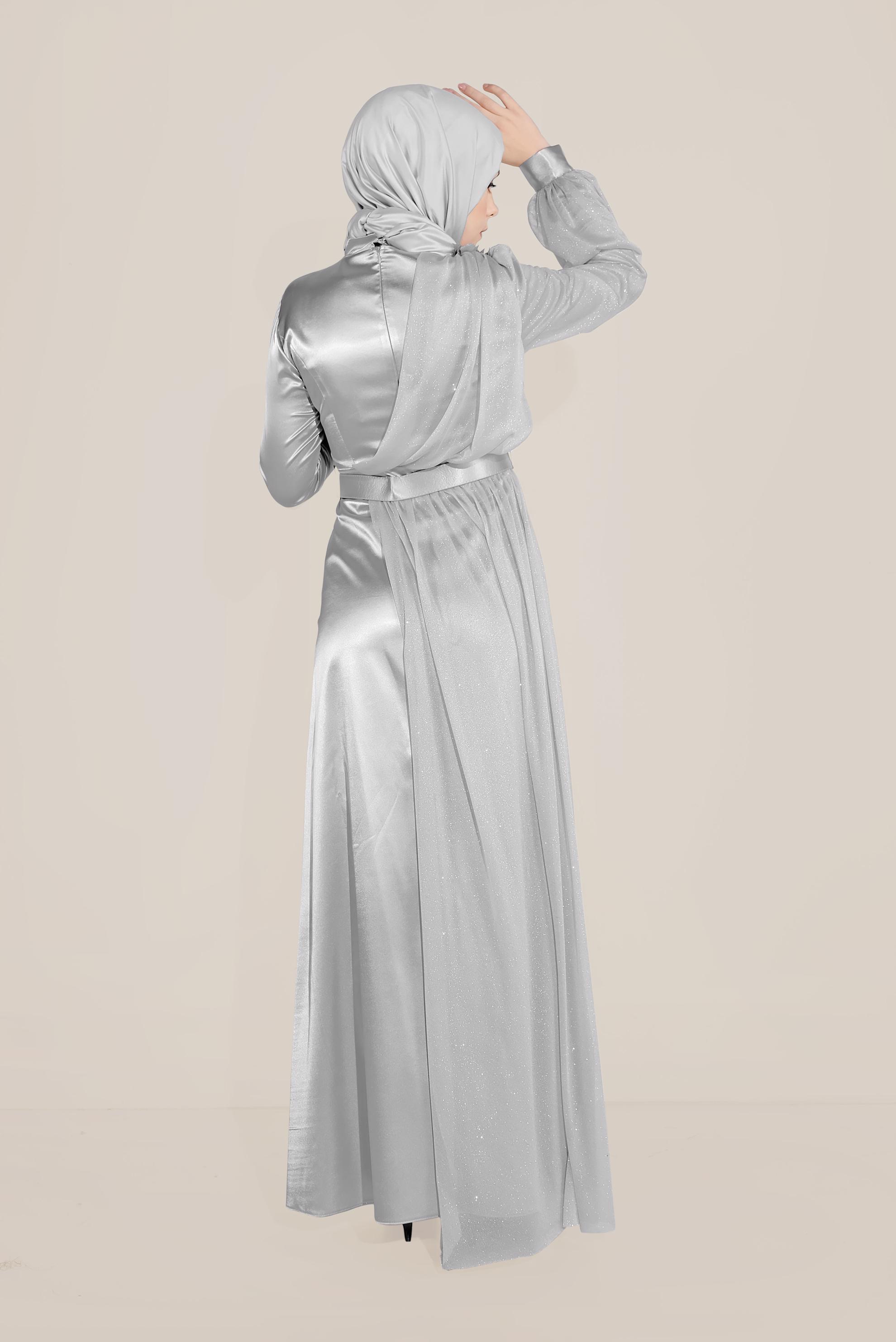 Tesettür giyim GRİ ÜÇ BOYUTLU ÇİÇEKLİ İNCİLİ ABİYE 50017 