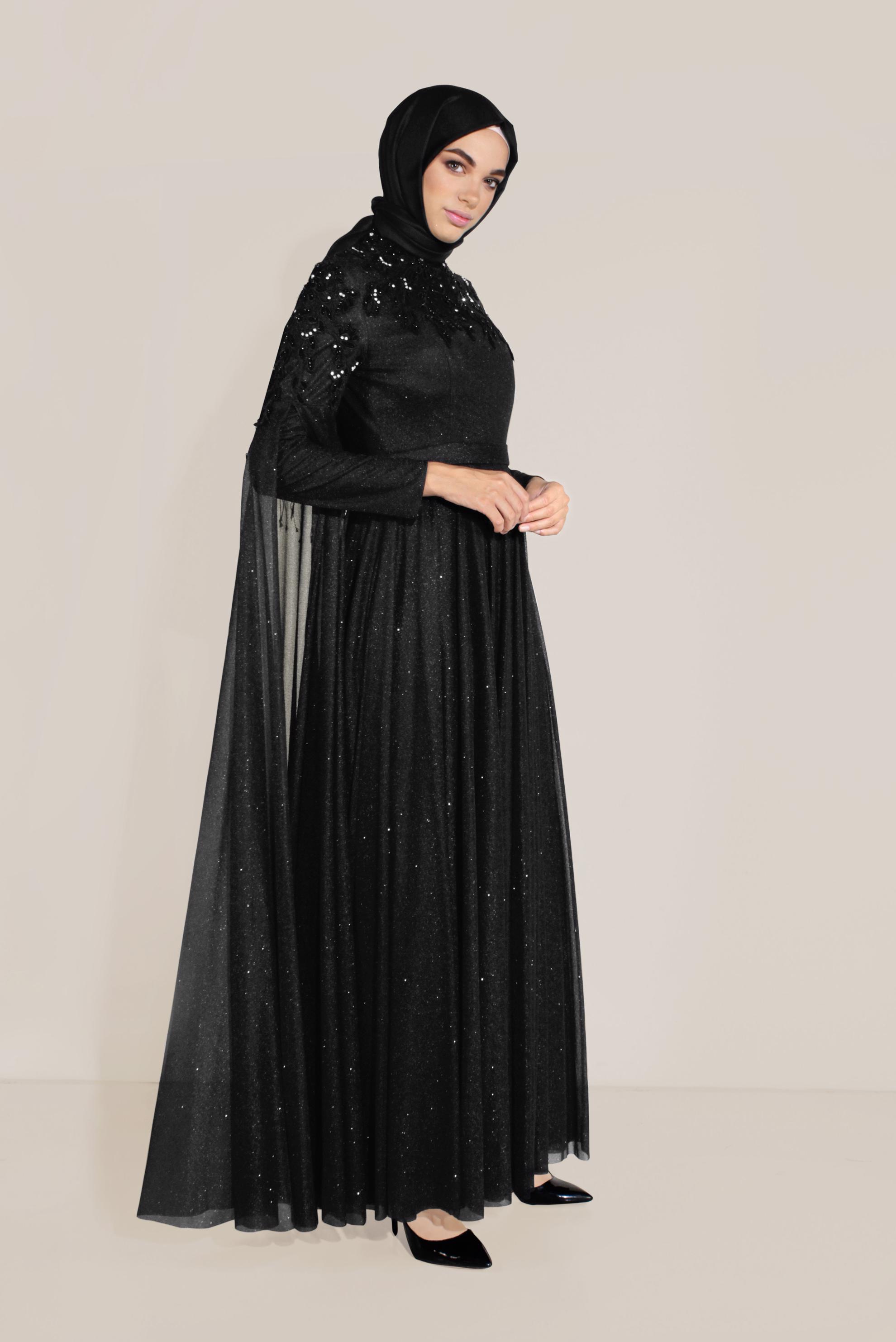 Tesettür giyim SİYAH GÜPÜR DETAYLI PELERİN KOL SİMLİ KUMAŞ ABİYE 50031