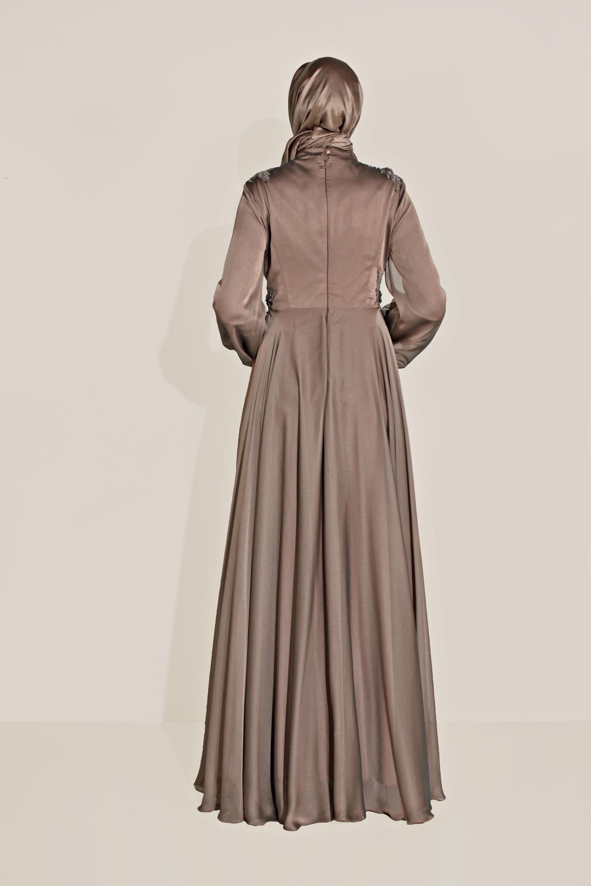 Tesettür giyim PUDRA ÇİÇEK İŞLEMELİ BALON KOL ABİYE 50055