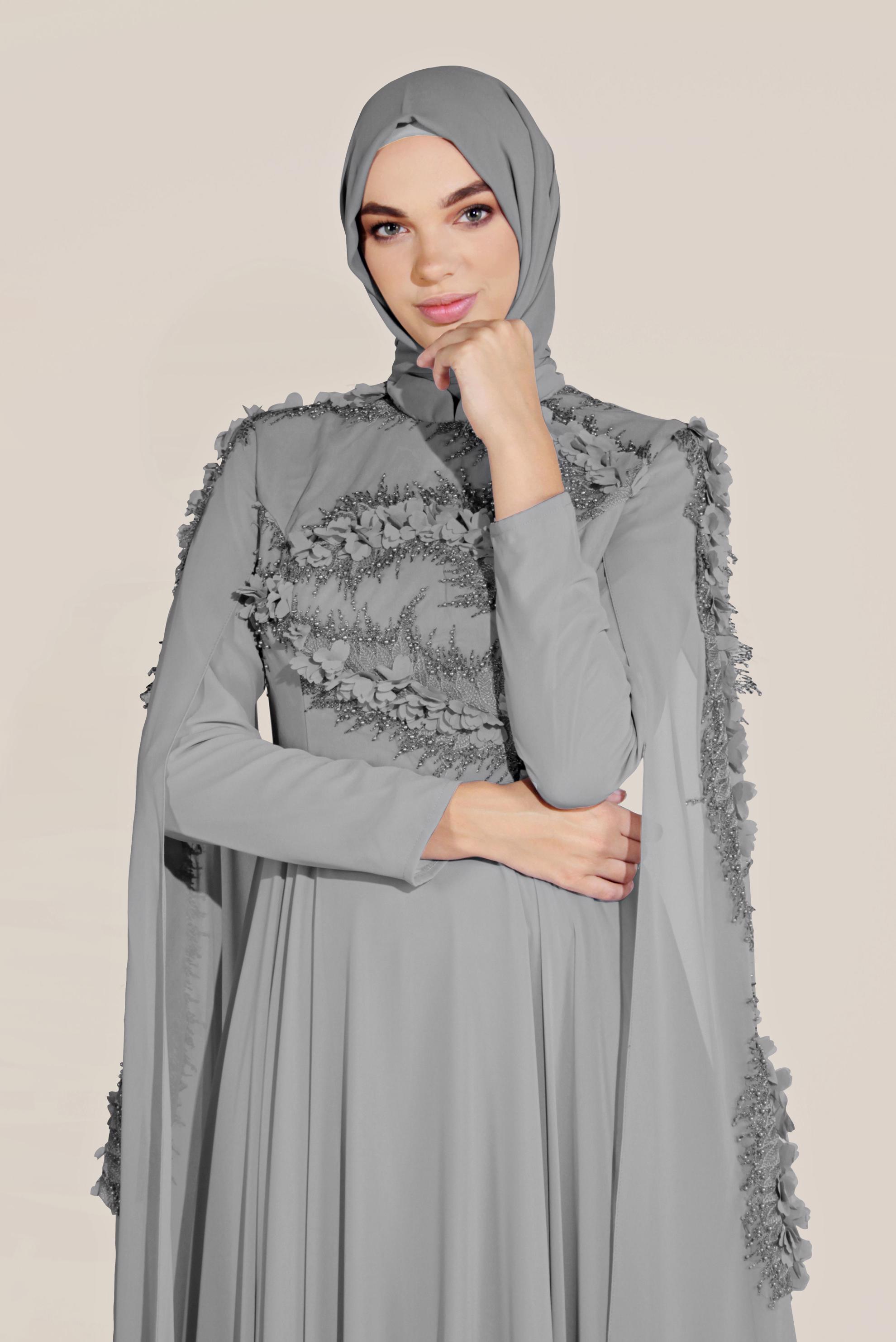 Tesettür giyim GRİ PELERİN KOLLU ÇİÇEK İŞLEMELİ TÜL ABİYE 50056
