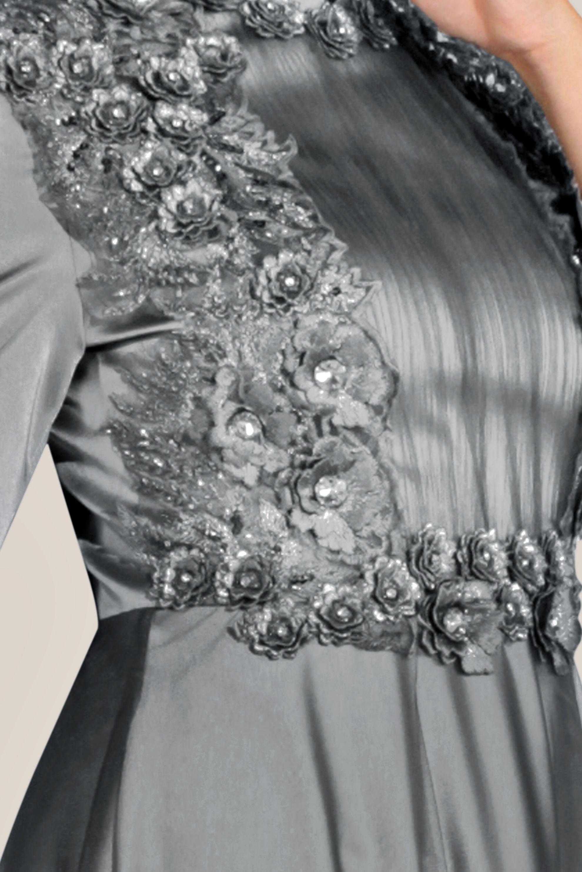 Tesettür giyim GRİ ÇİÇEK İŞLEMELİ TÜL DETAYLI ABİYE 50060