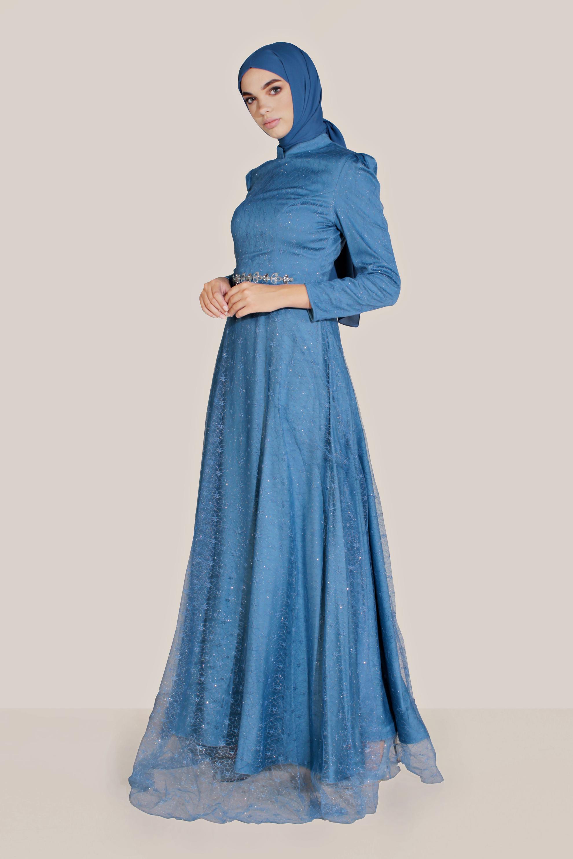 Tesettür giyim MAVİ TÜL DETAYLI SİMLİ HAKİM YAKA ABİYE 50066