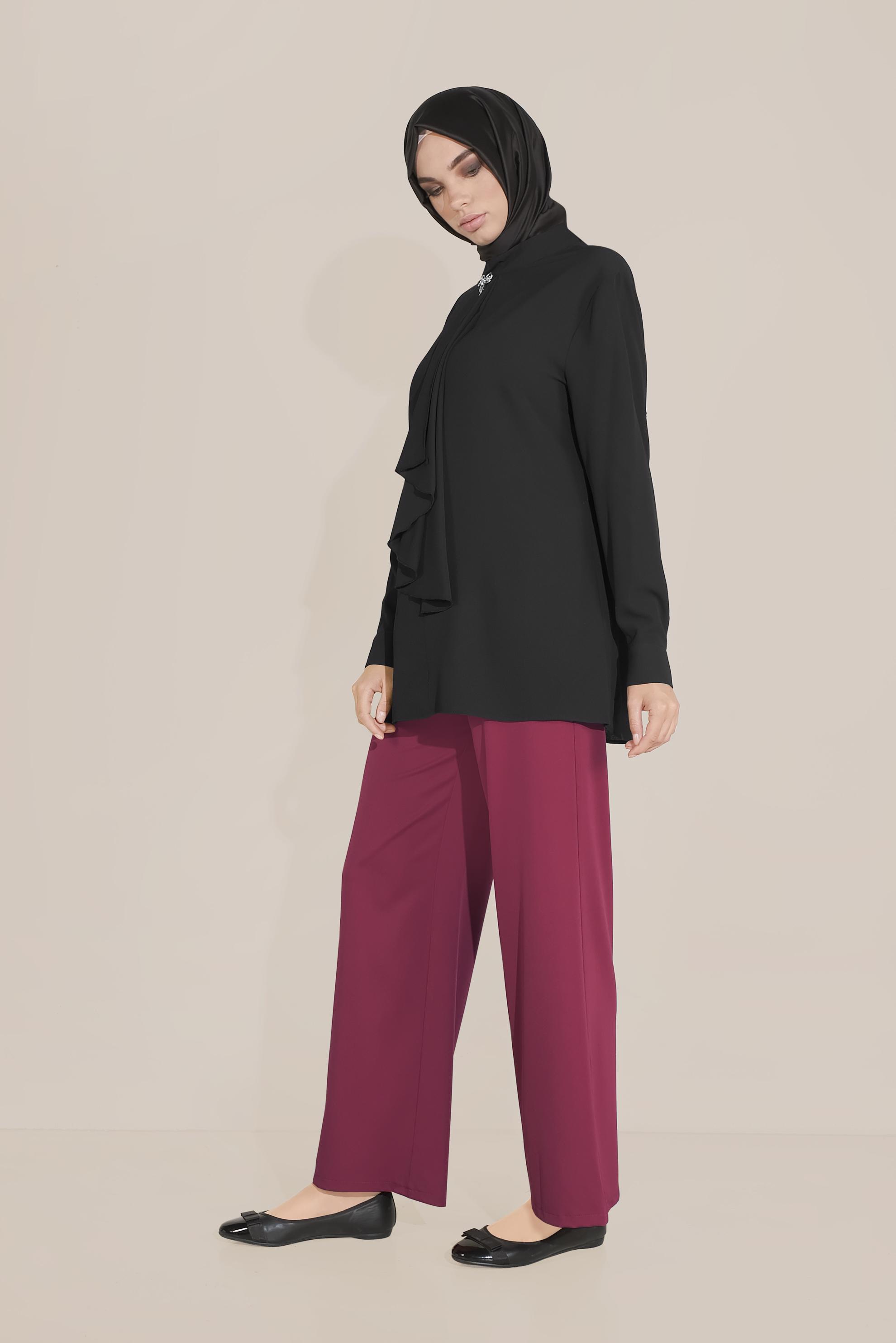 Tesettür giyim SİYAH YAKASI BROŞ DETAYLI ŞİFON TUNİK 20036