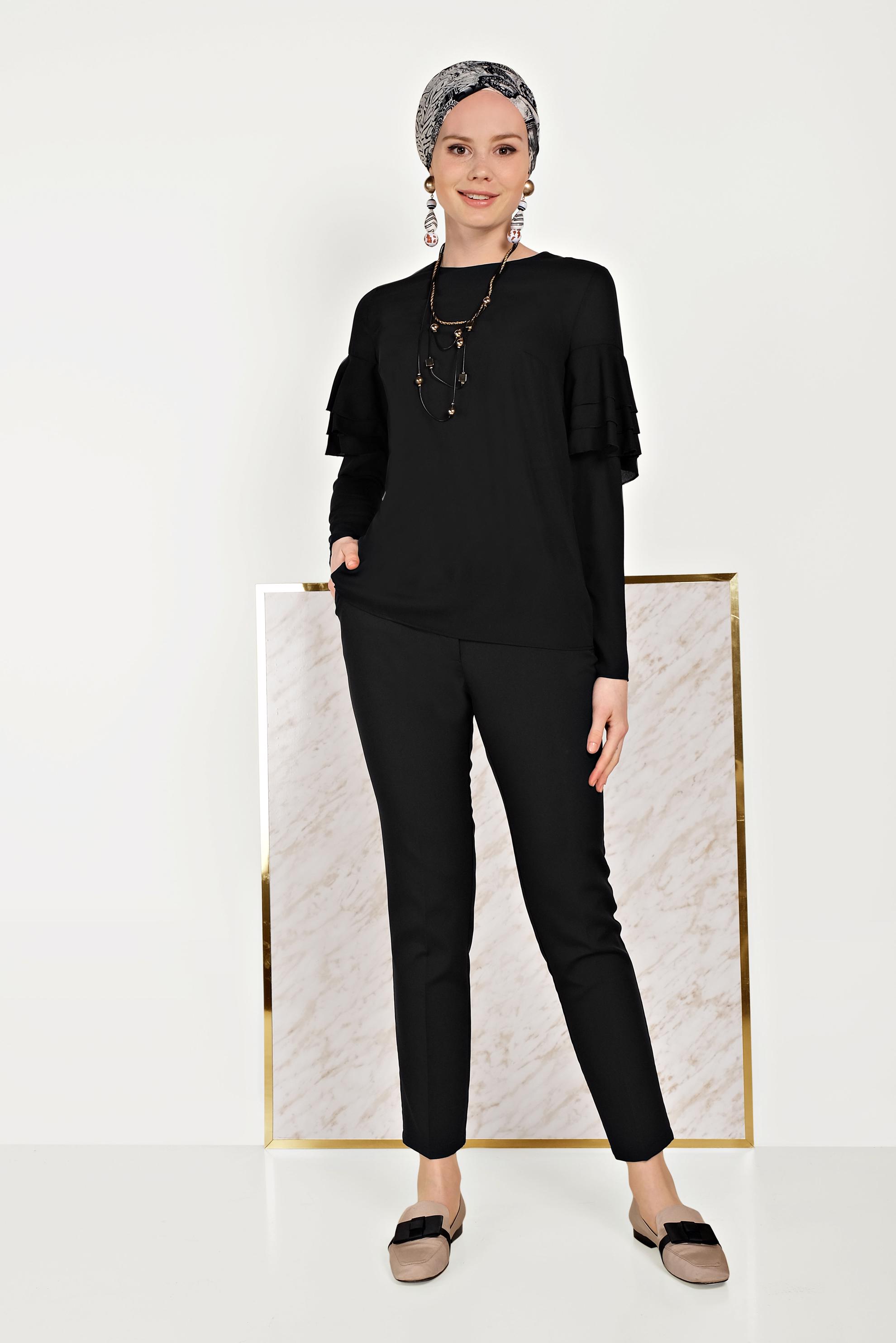 Tesettür giyim SİYAH KOLLARI VOLANLI BLUZ 40477