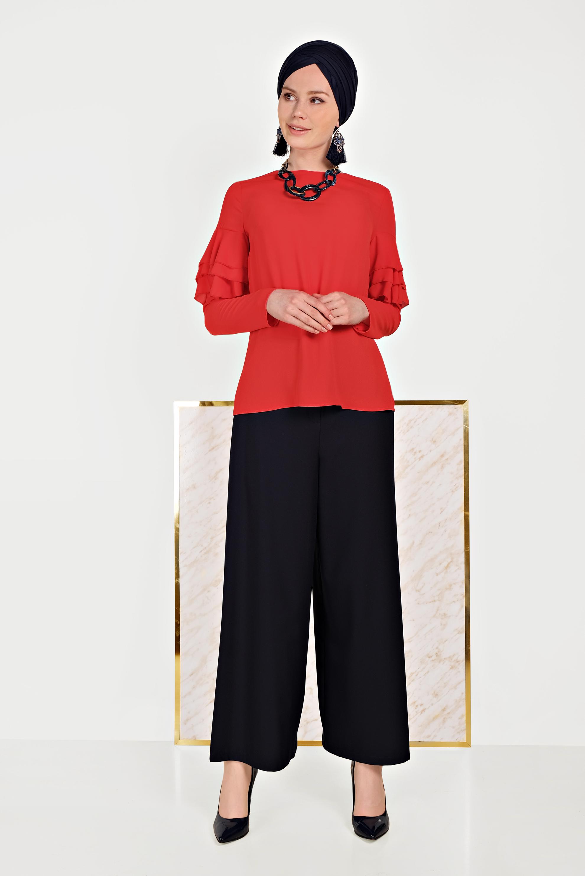 Tesettür giyim KIRMIZI KOLLARI VOLANLI BLUZ 40477