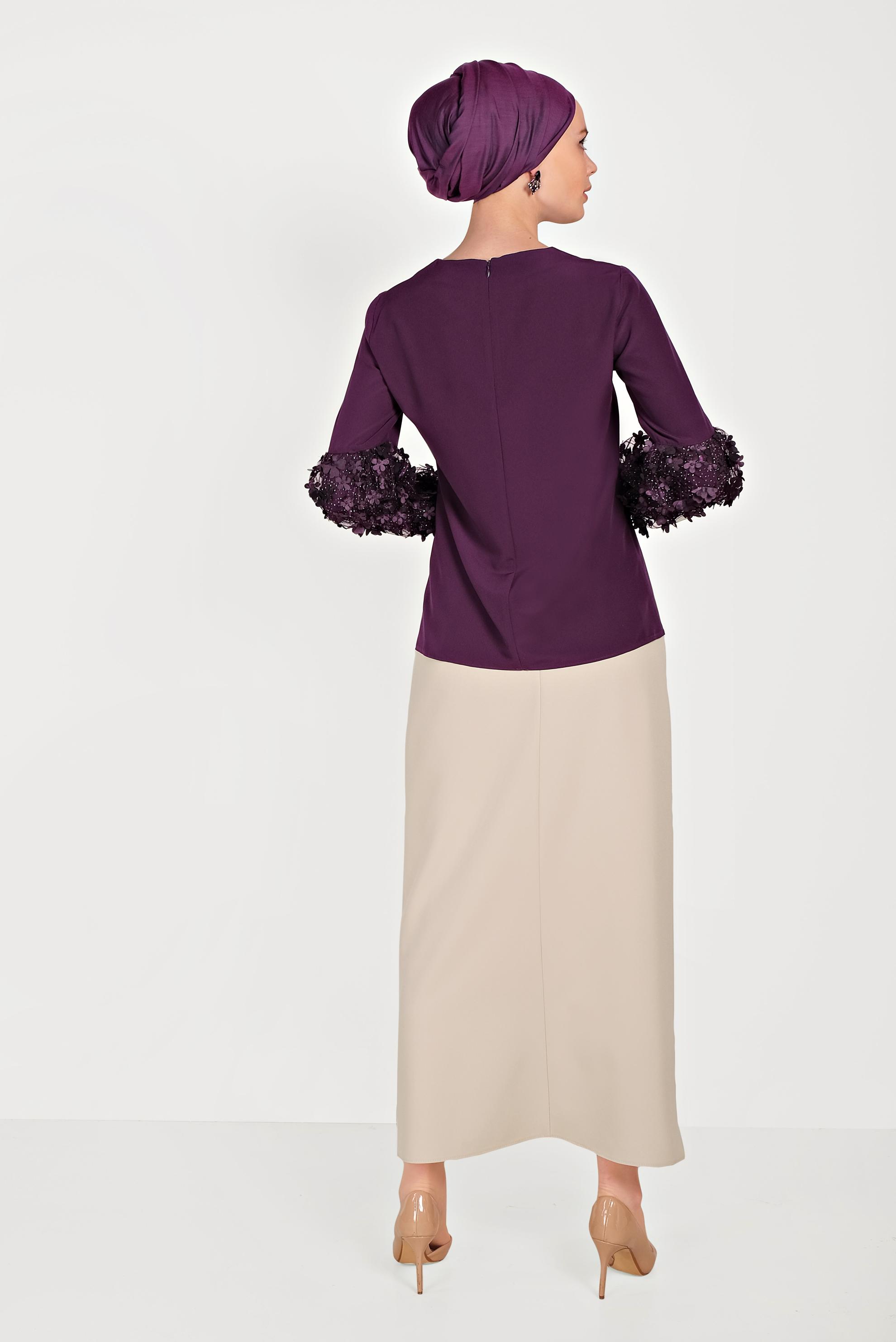 Hijab clothing PURPLE FLOWER DETAIL BLOUSE 40532 