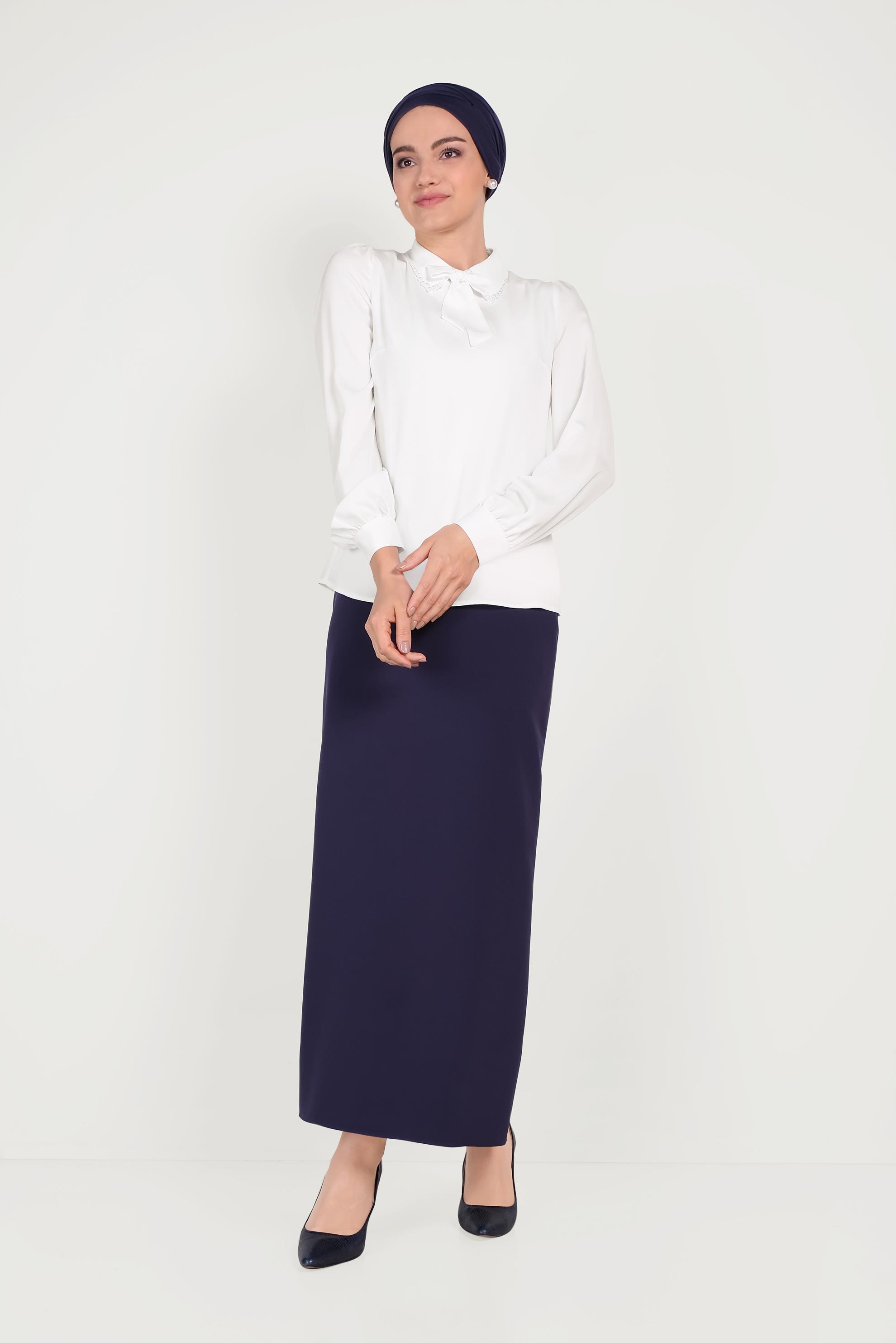 Tesettür giyim BEYAZ YAKASI İNCİLİ BLUZ 40603