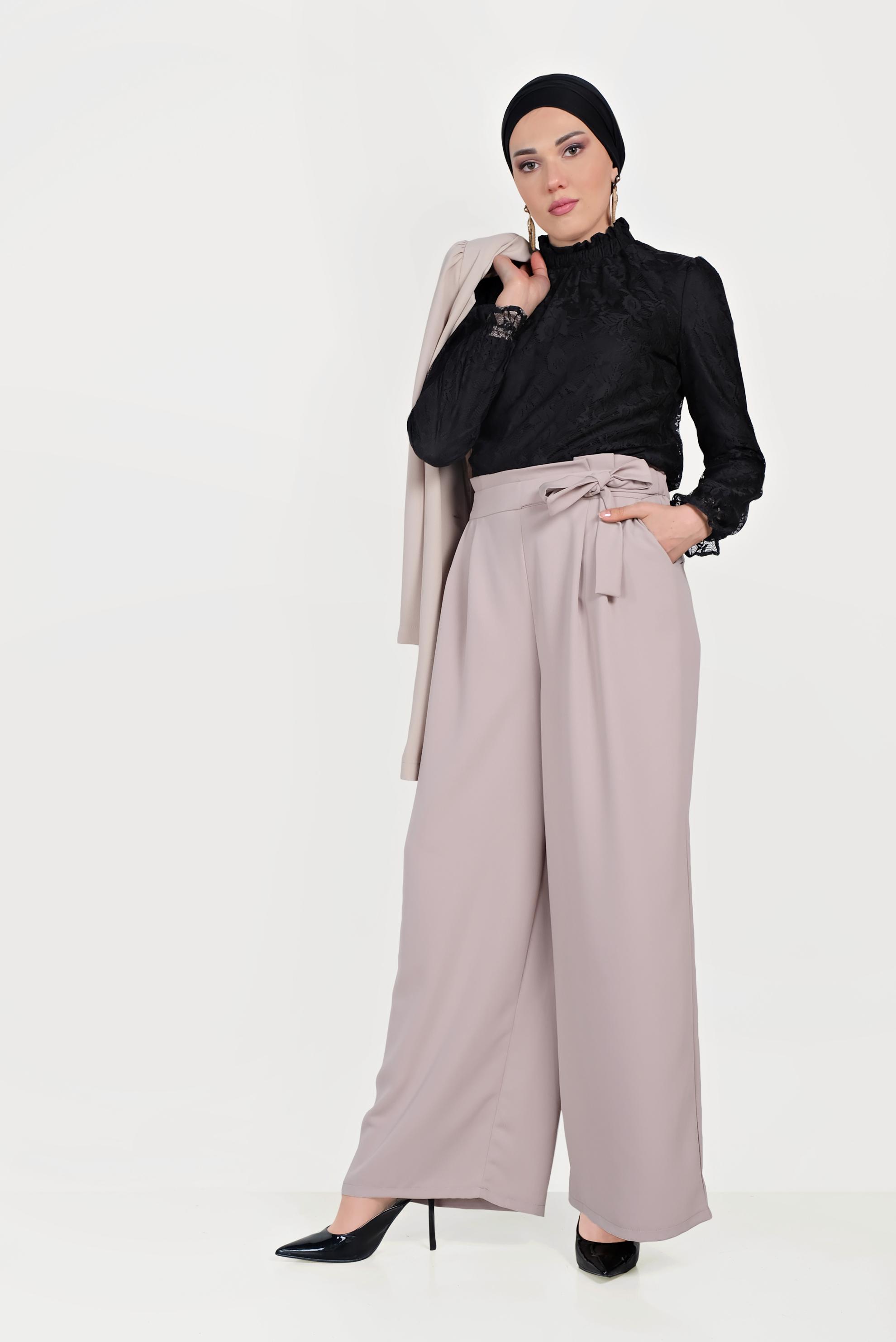 Tesettür giyim SİYAH MANŞETLERİ LASTİKLİ DANTELLİ BLUZ 40688 