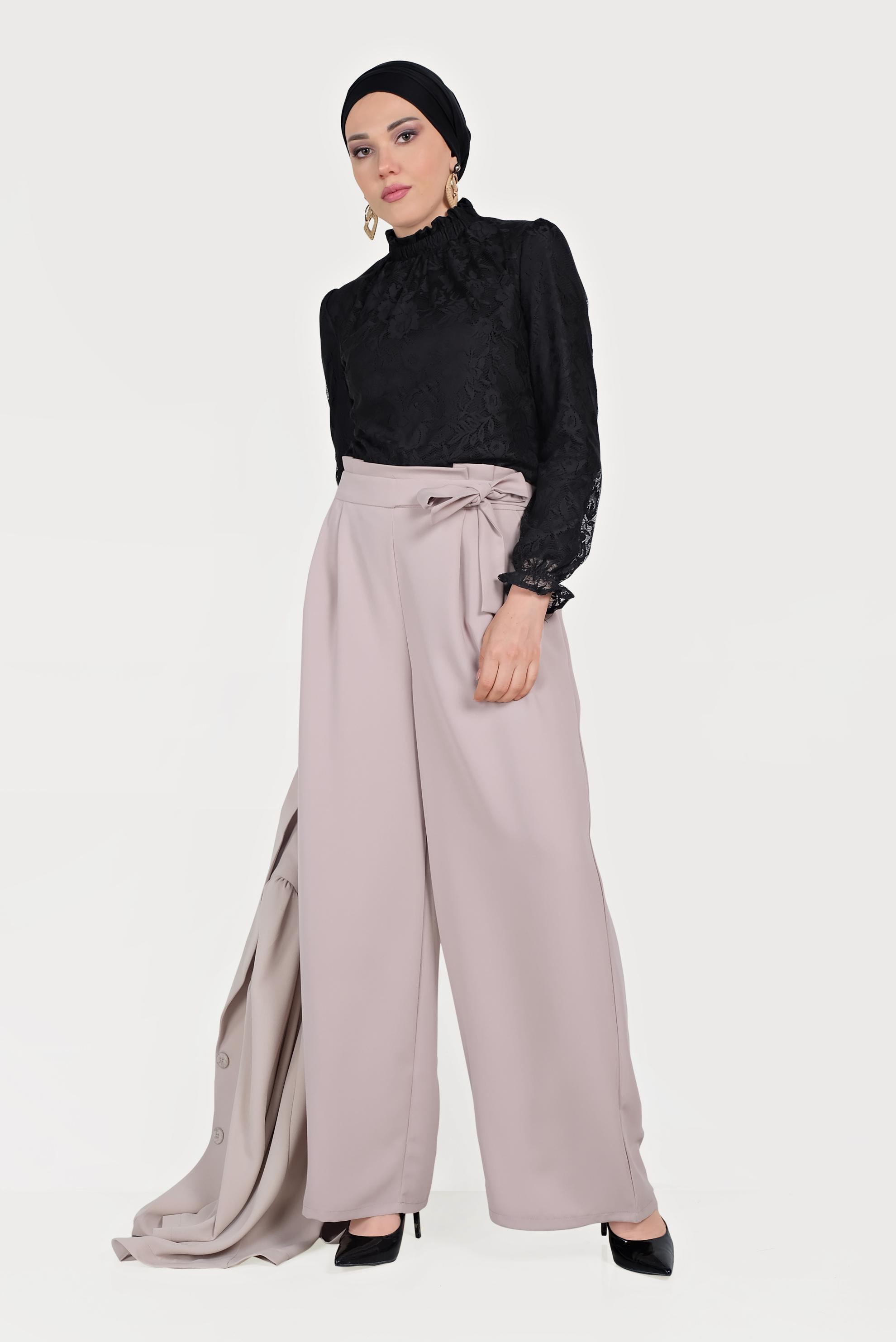 Tesettür giyim SİYAH MANŞETLERİ LASTİKLİ DANTELLİ BLUZ 40688 