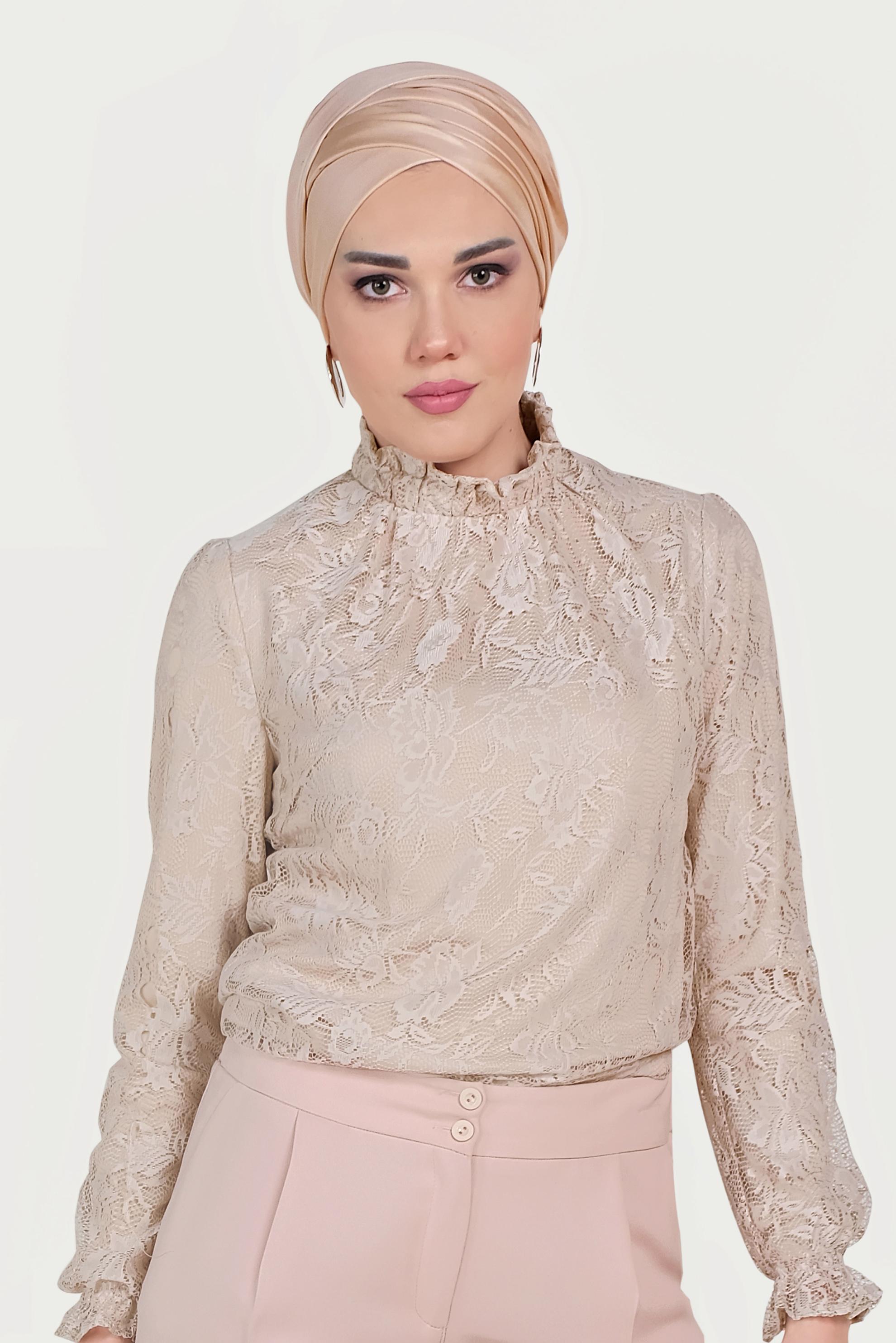 Tesettür giyim BEJ MANŞETLERİ LASTİKLİ DANTELLİ BLUZ 40688 