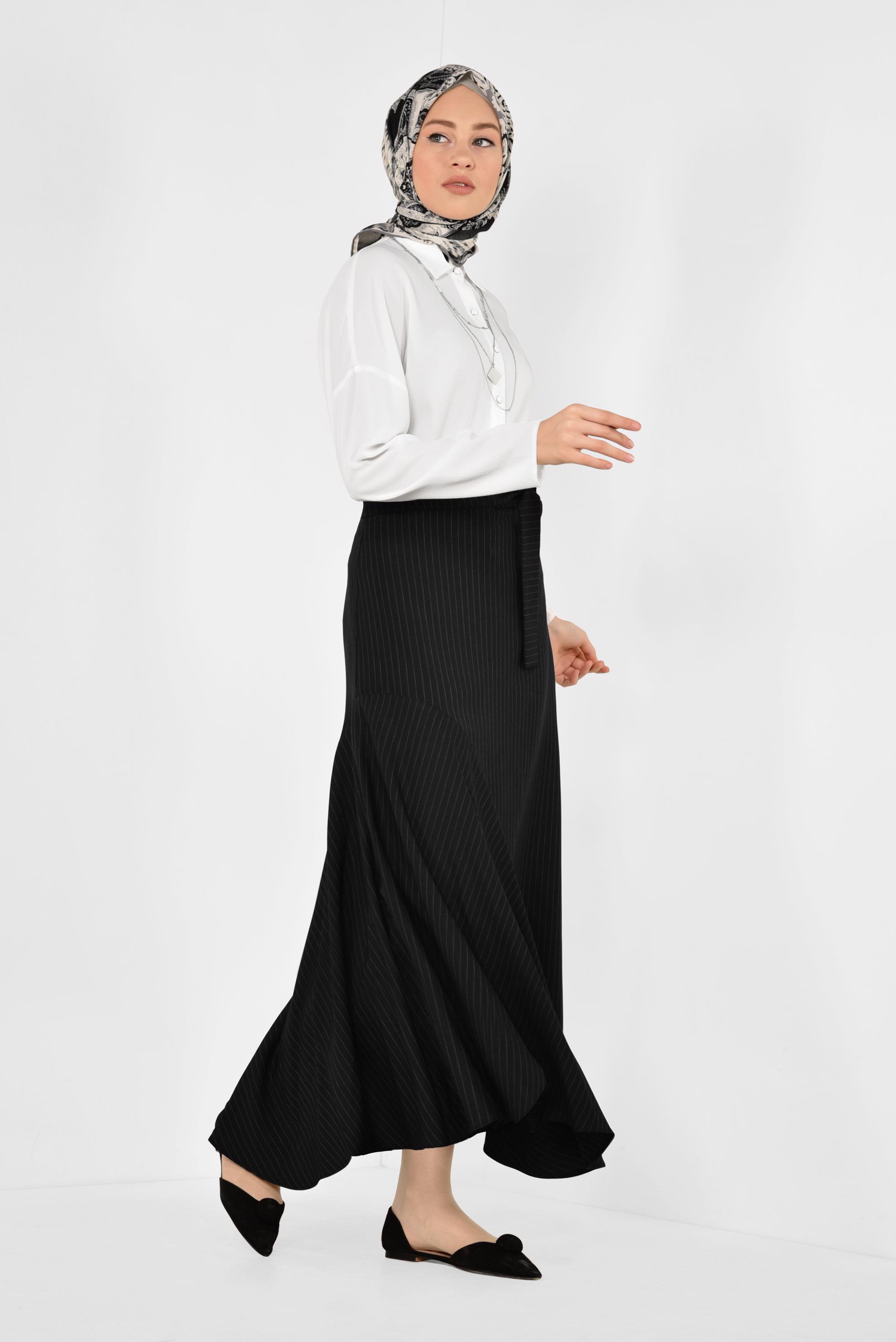 Tesettür giyim BEYAZ ÖNDEN DÜĞMELİ KLASİK BLUZ 4887	