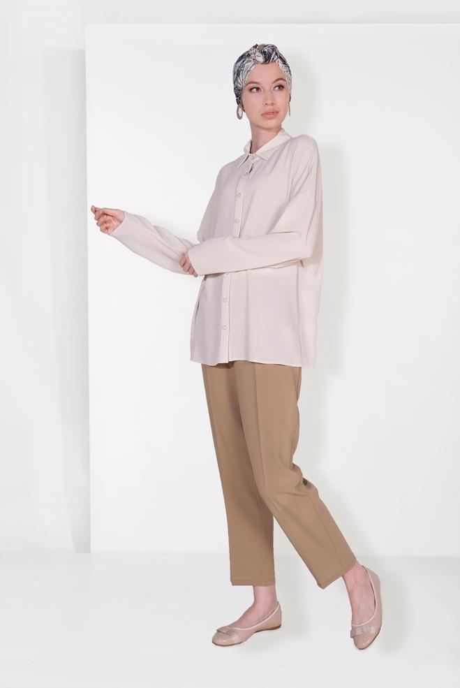 Tesettür giyim EKRU ÖNDEN DÜĞMELİ KLASİK BLUZ 4887	 - ALVİNA