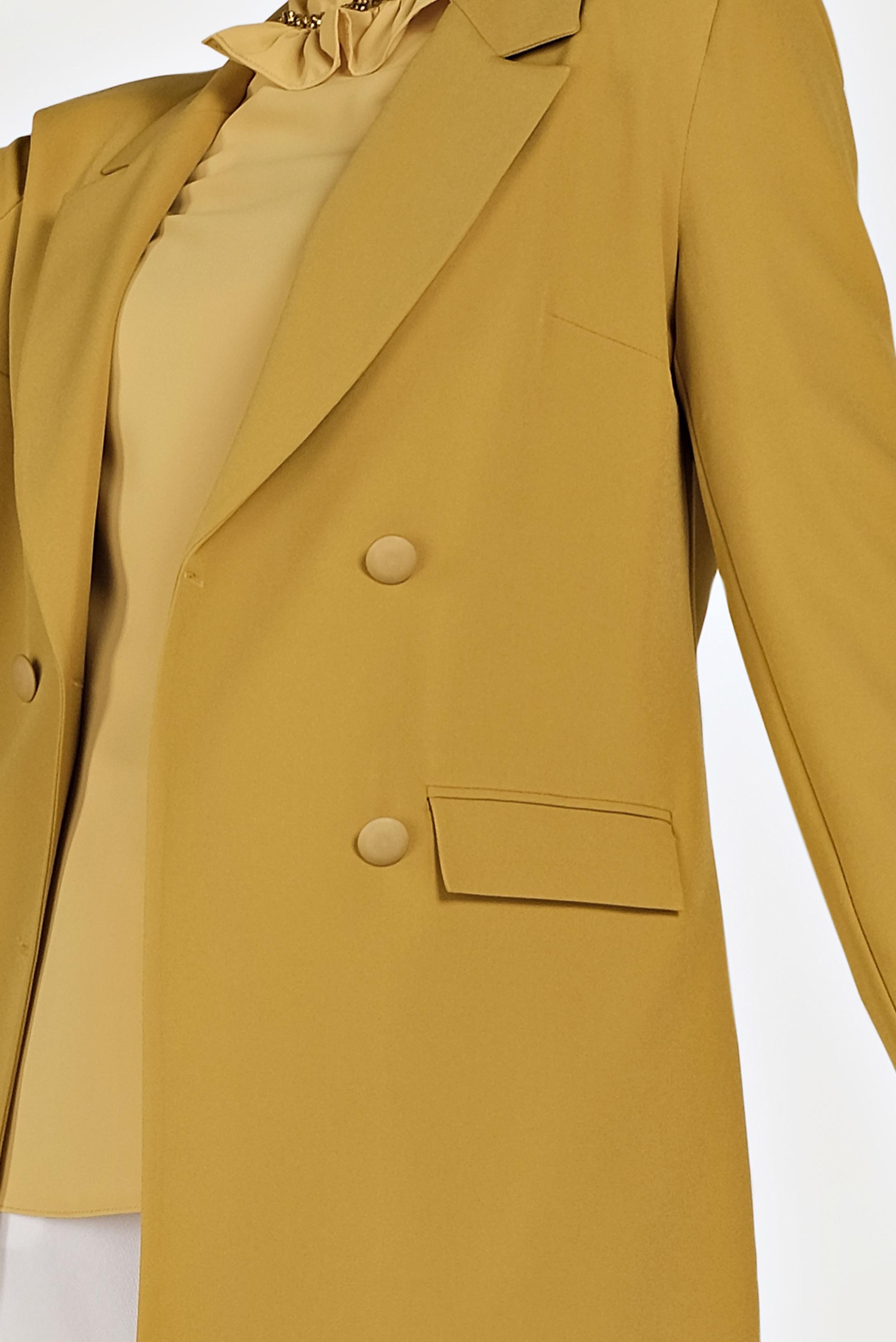 Hijab clothing YELLOW TWILLED AND BUTTONED JACKET 40557