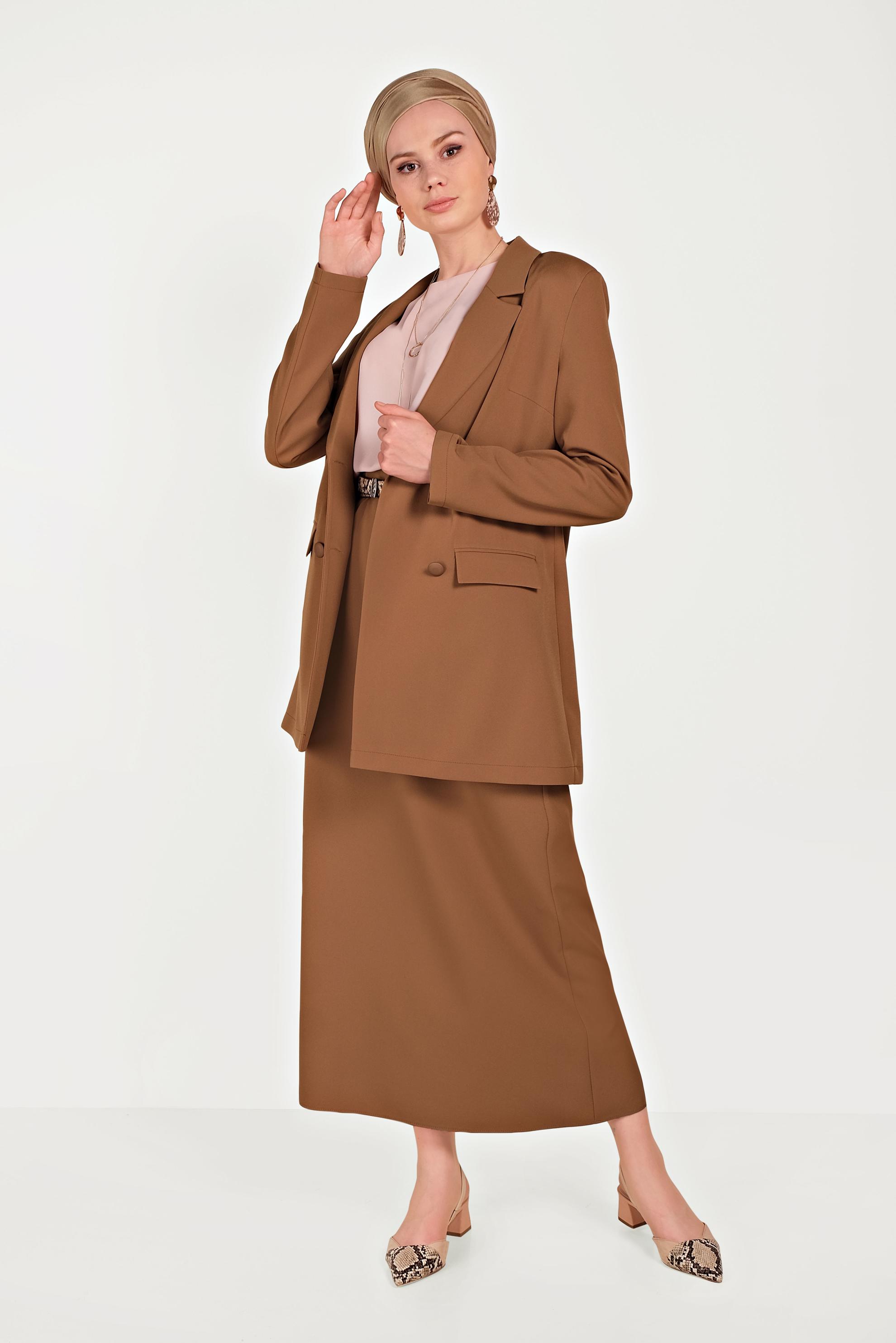 Tesettür giyim TABA KRUVAZE DÜĞMELİ CEKET 40557