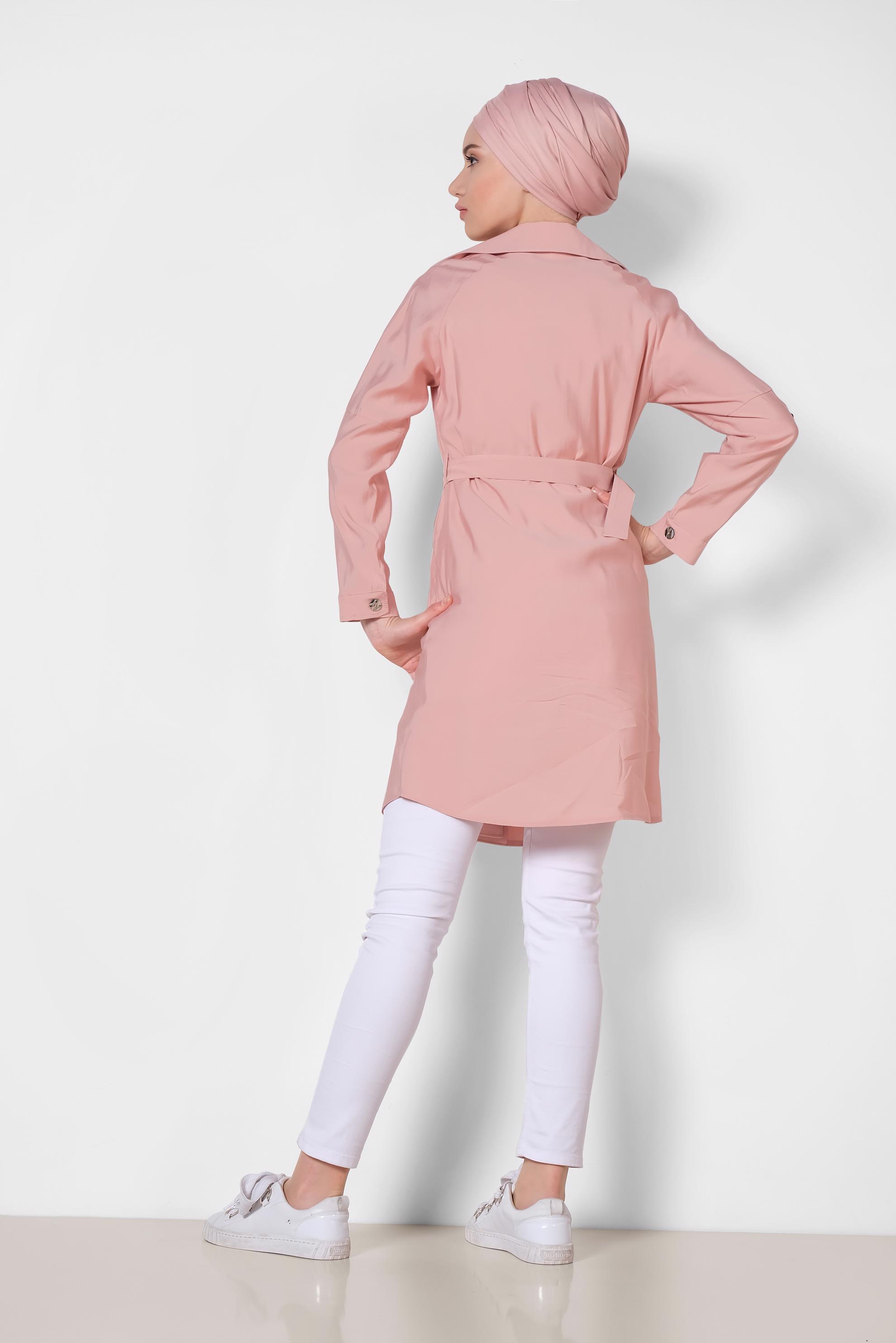 Tesettür giyim PUDRA KRUVAZE YAKA OMUZLARI VOLANLI CEKET 4057