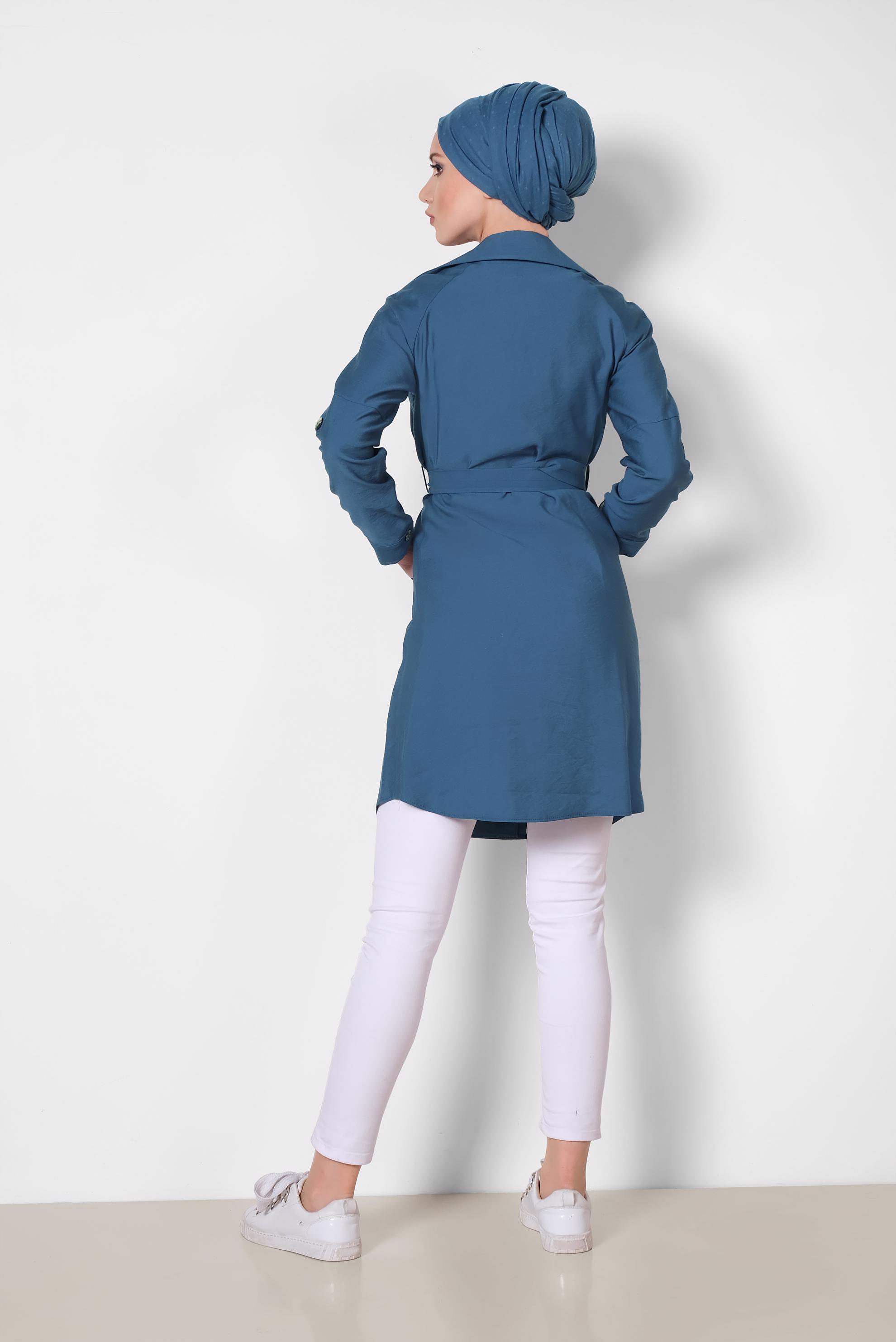 Tesettür giyim LACİVERT KRUVAZE YAKA OMUZLARI VOLANLI CEKET 4057