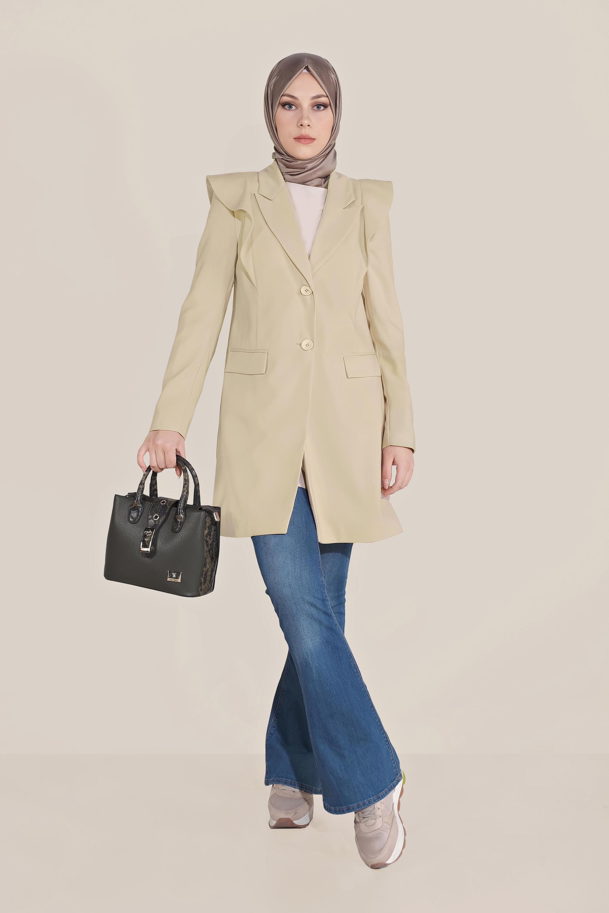 Tesettür giyim BEJ  KRUVAZE YAKA OMUZLARI VOLANLI CEKET 40579 