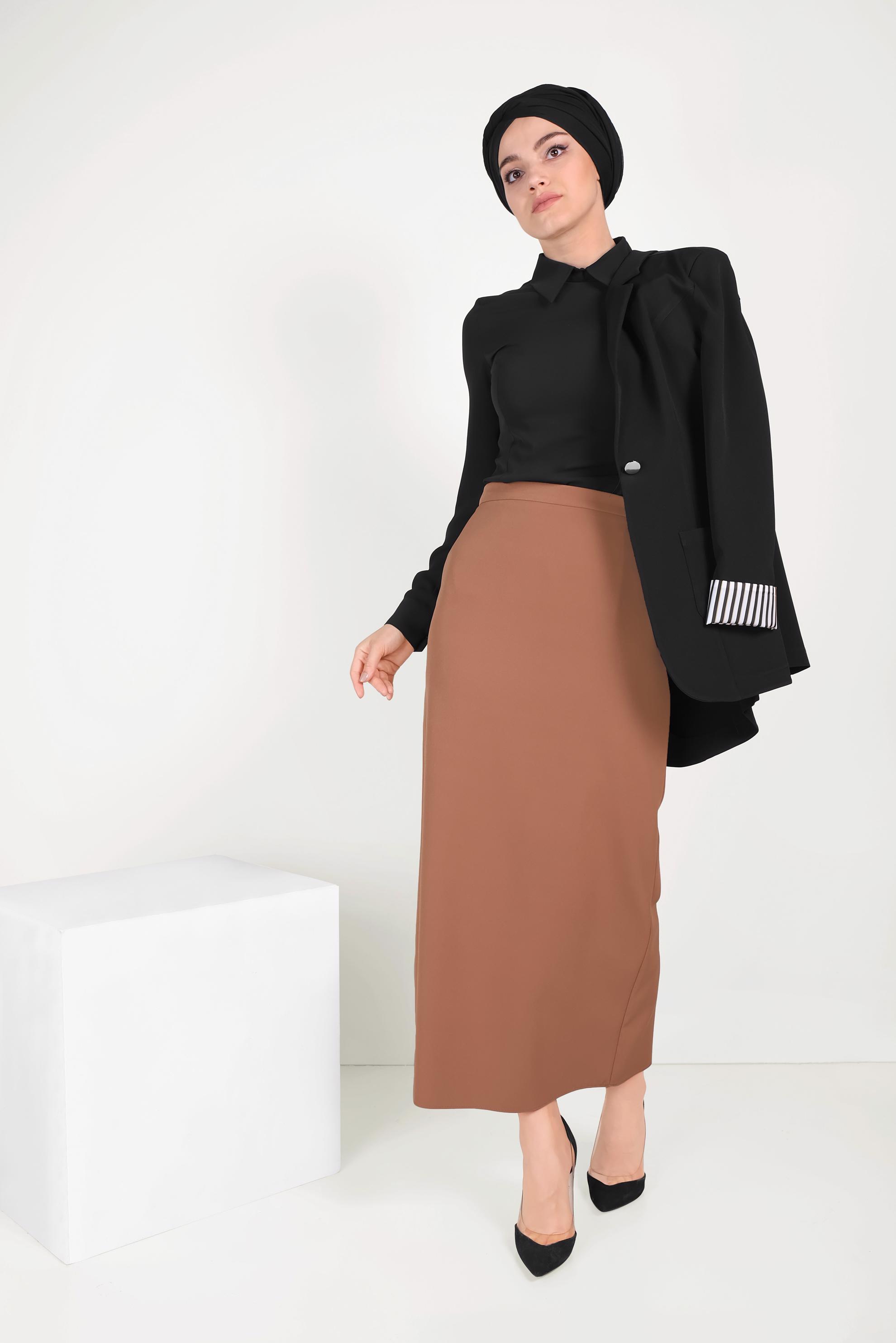 Tesettür giyim SİYAH DÜĞMELİ KLASİK KESİM CEKET 40725