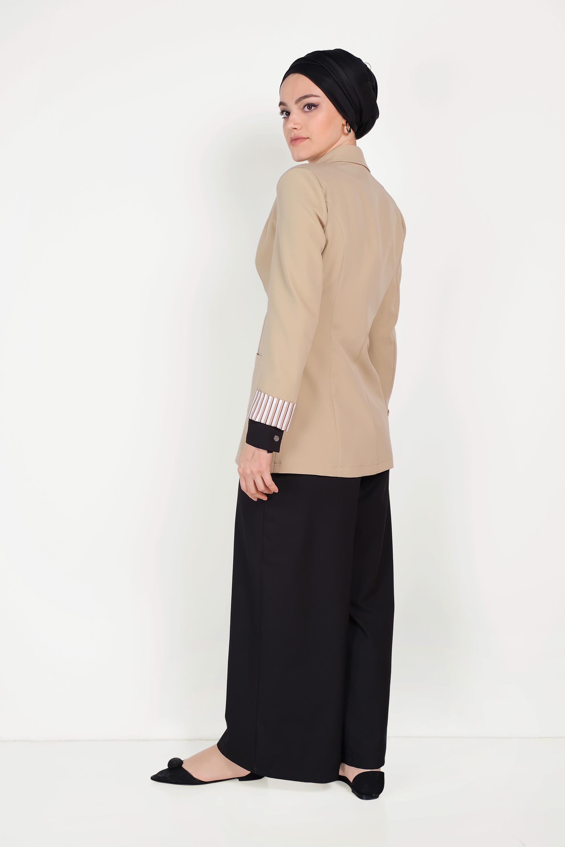 Tesettür giyim KAHVE DÜĞMELİ KLASİK KESİM CEKET 40725