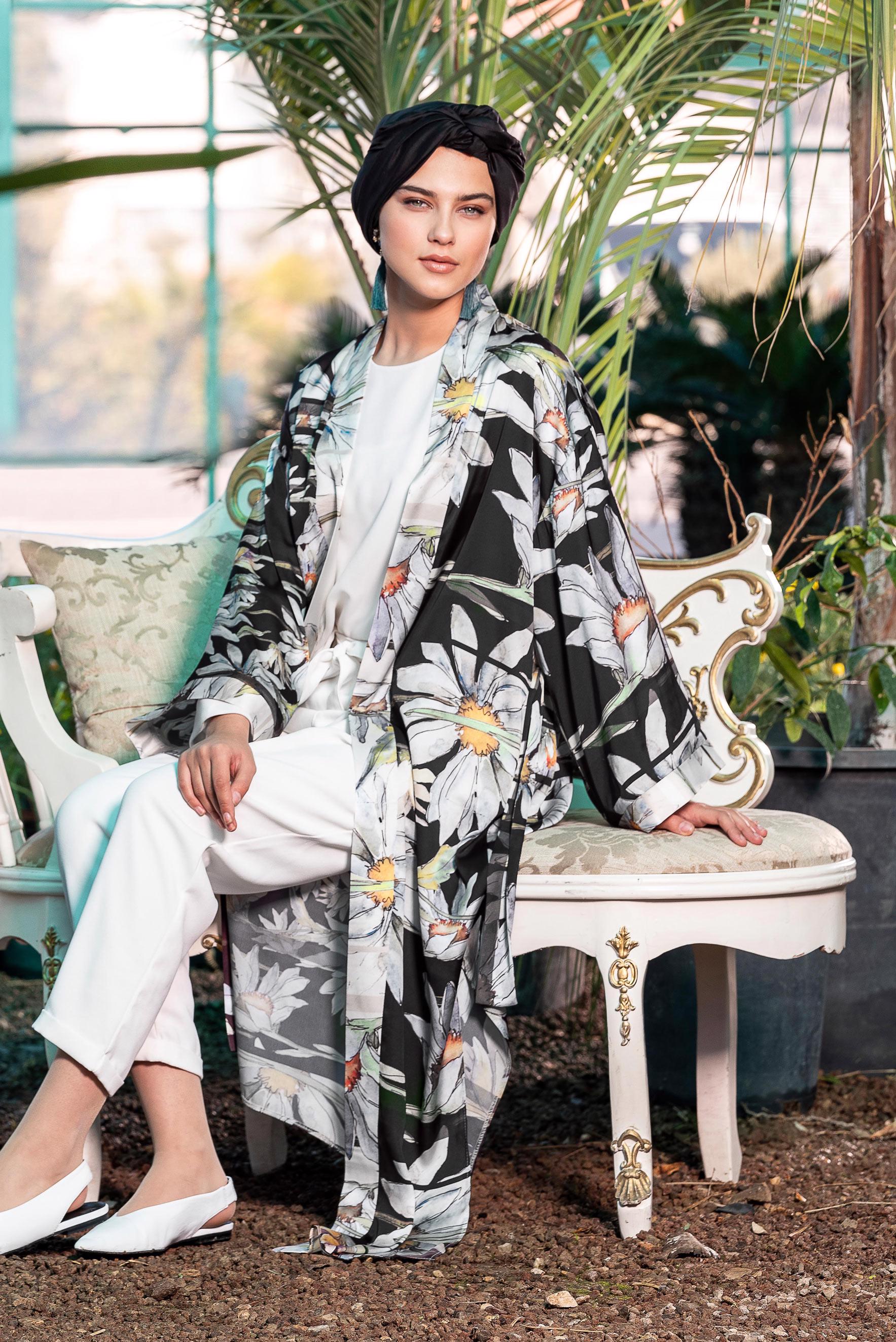 Tesettür giyim SİYAH ÇİÇEK DESENLİ UZUN KİMONO 4934