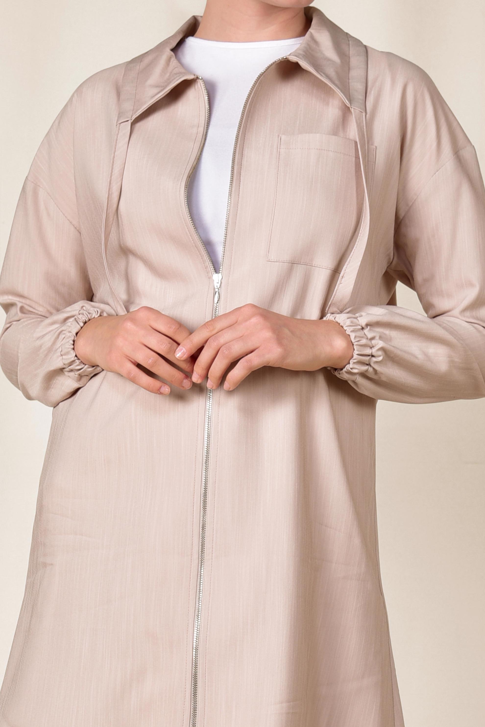 Tesettür giyim BEJ ETEK UCU BÜZGÜLÜ FERMUARLI GİY ÇIK 4984