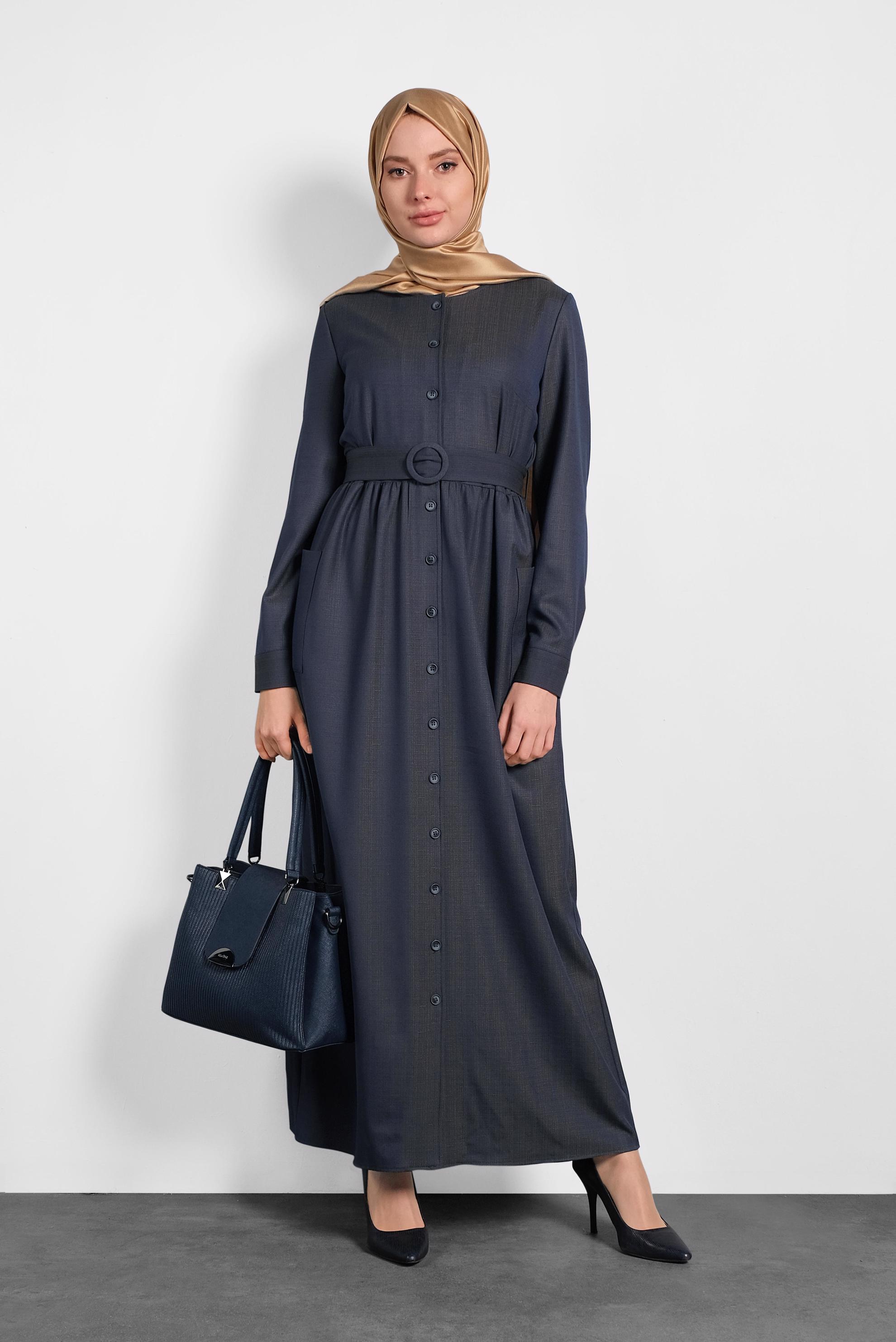 Tesettür giyim LACİVERT BOYDAN DÜĞMELİ CEPLİ ELBİSE 40200