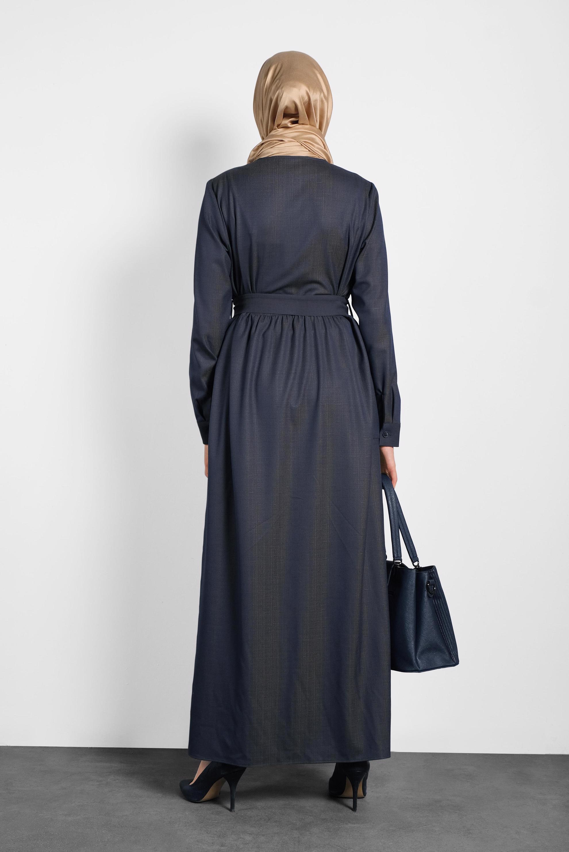 Tesettür giyim LACİVERT BOYDAN DÜĞMELİ CEPLİ ELBİSE 40200