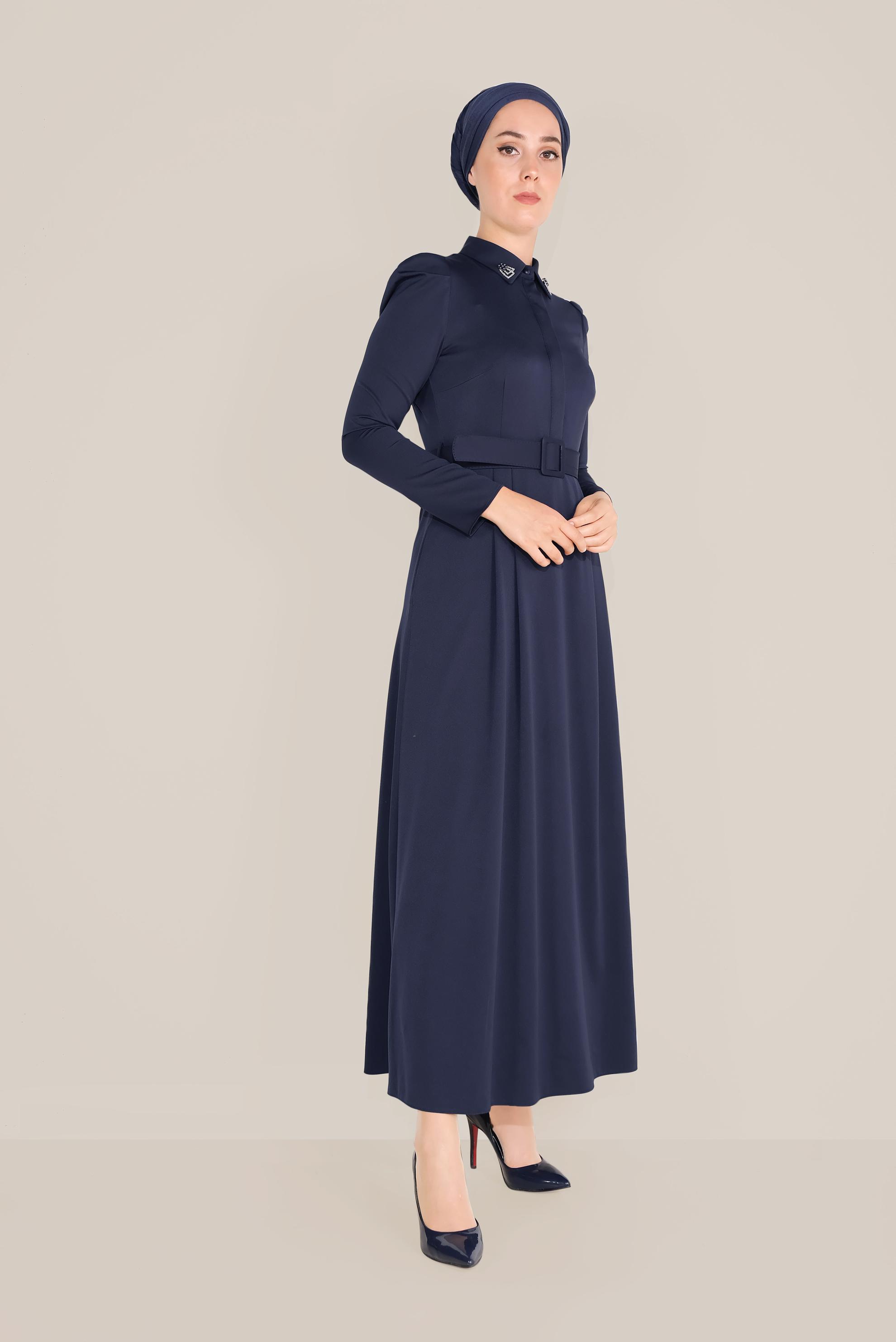 Tesettür giyim LACİVERT YAKASI TAŞLI ELBİSE 40455
