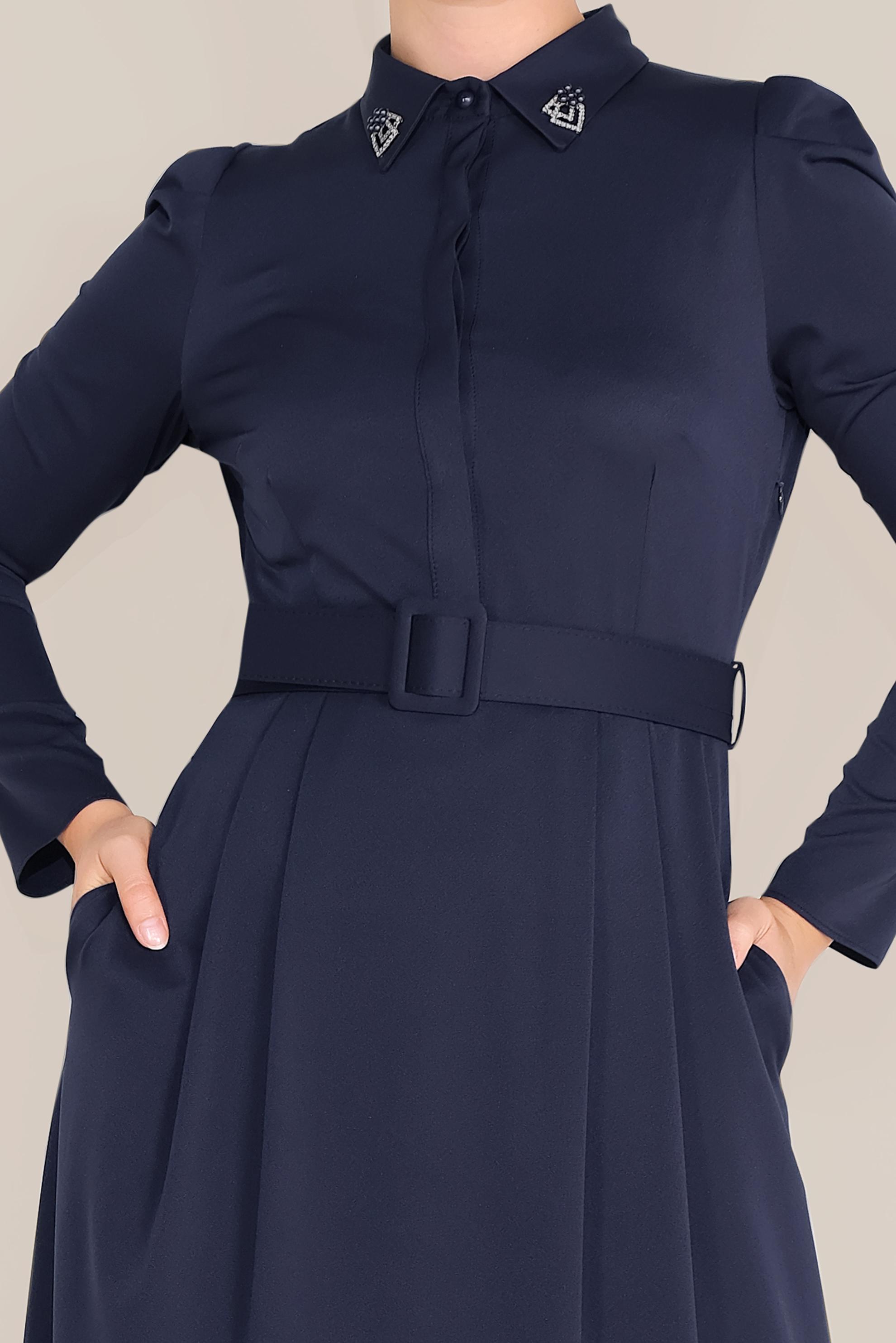 Tesettür giyim LACİVERT YAKASI TAŞLI ELBİSE 40455