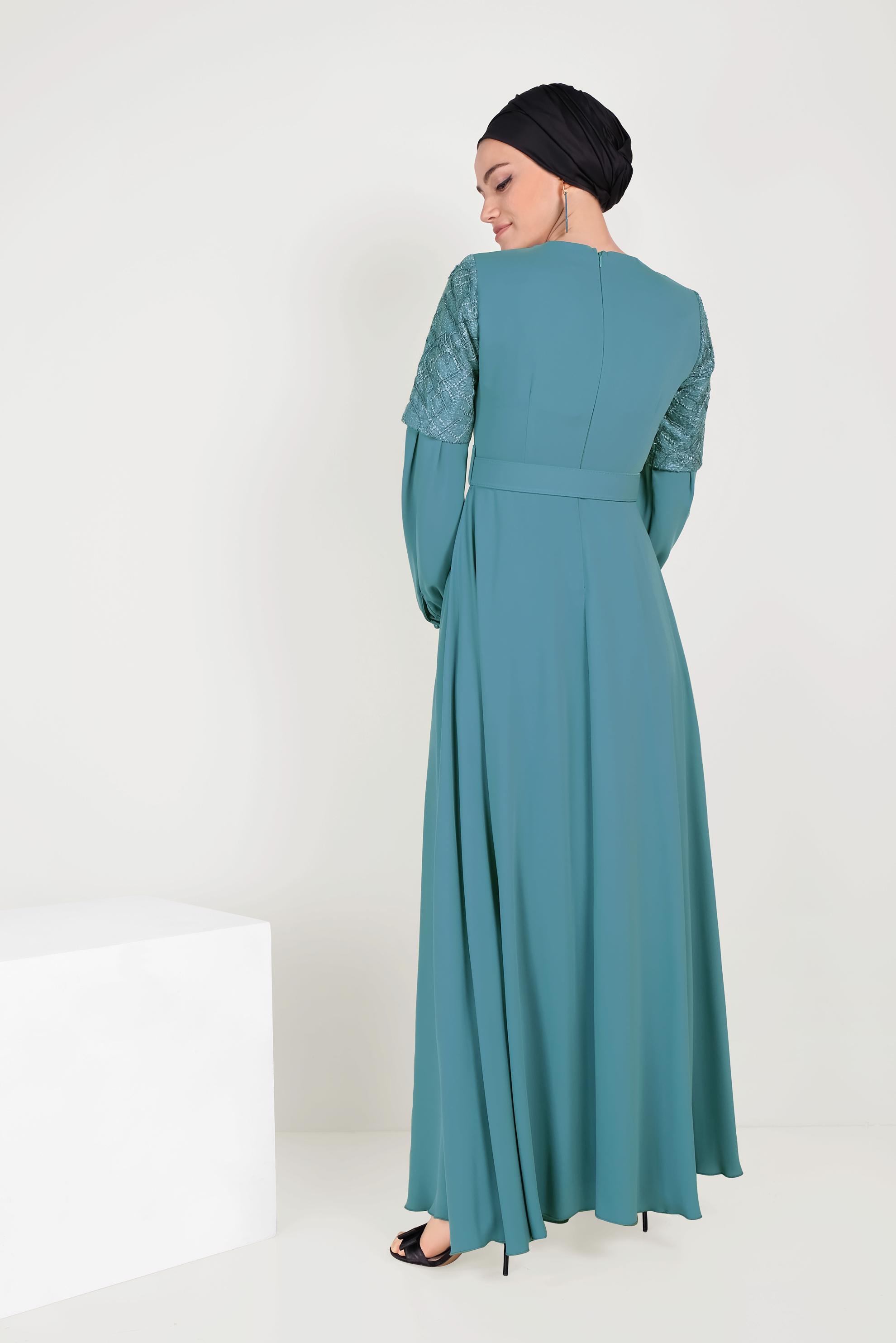 Tesettür giyim MAVİ KOLLARI GÜPÜRLÜ ELBİSE 40458