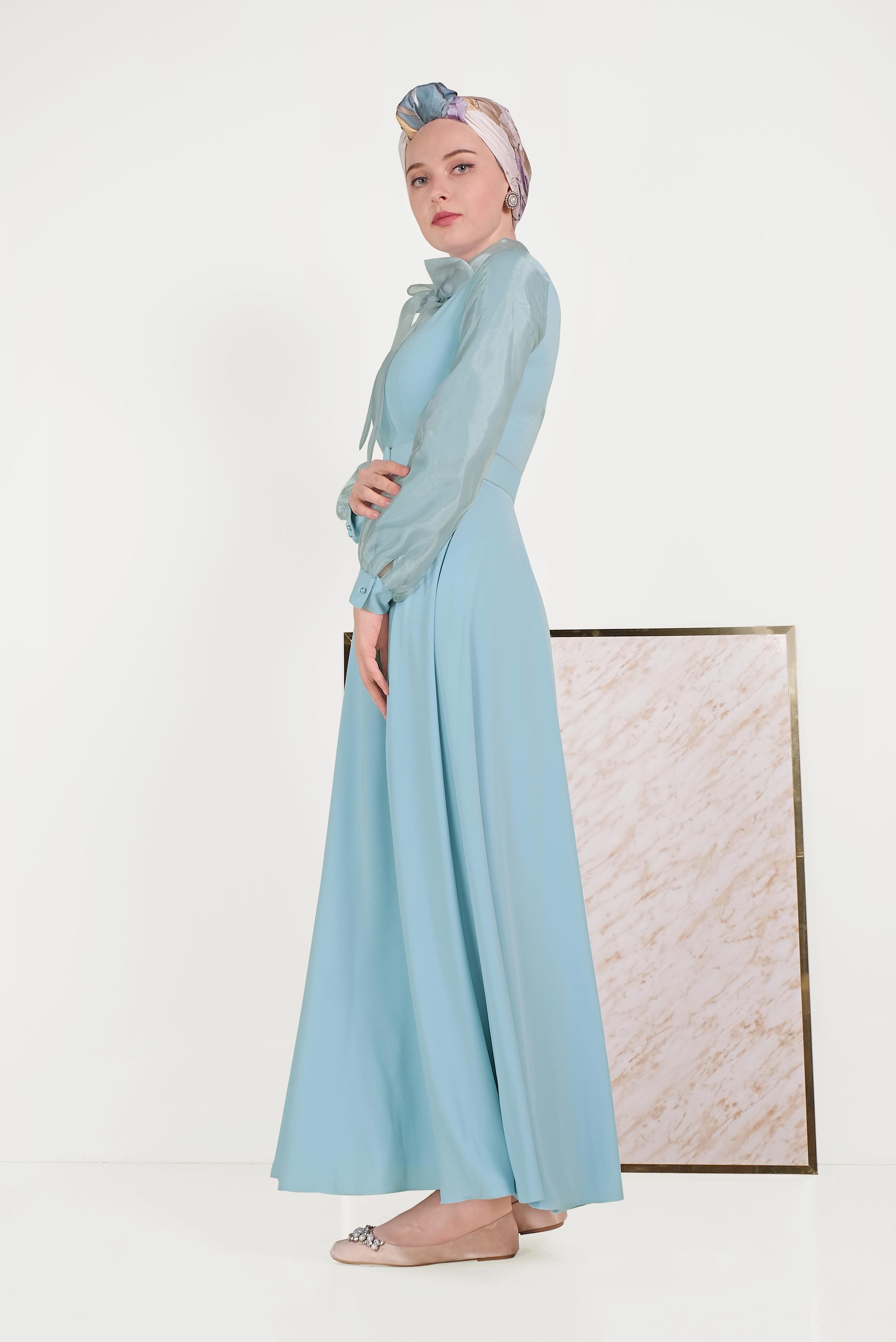 Tesettür giyim YEŞİL BOYUNDAN BAĞLAMALI TÜL DETAYLI ELBİSE 40459