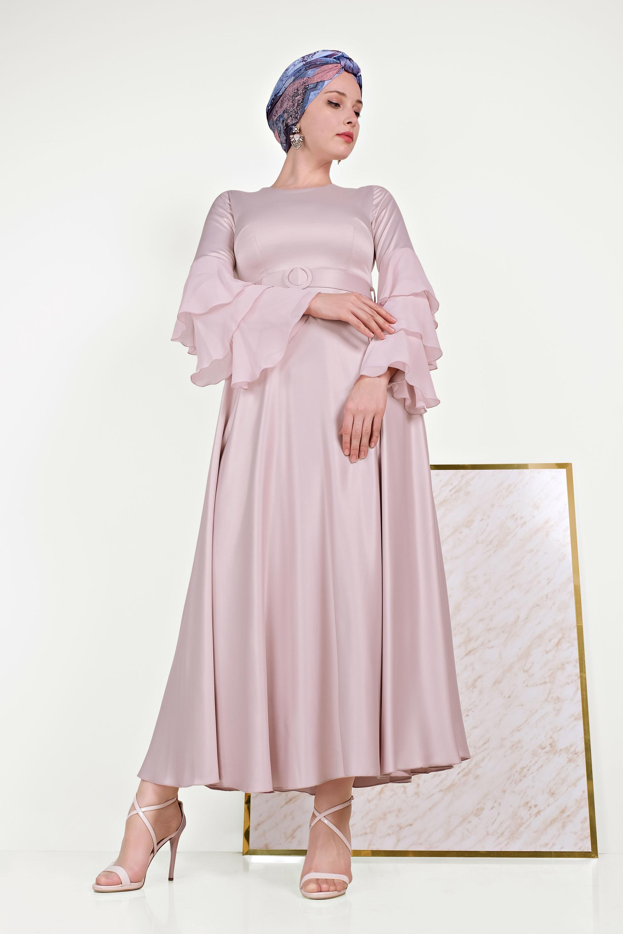 Tesettür giyim MOR KOLLARI VOLANLI ELBİSE 40460