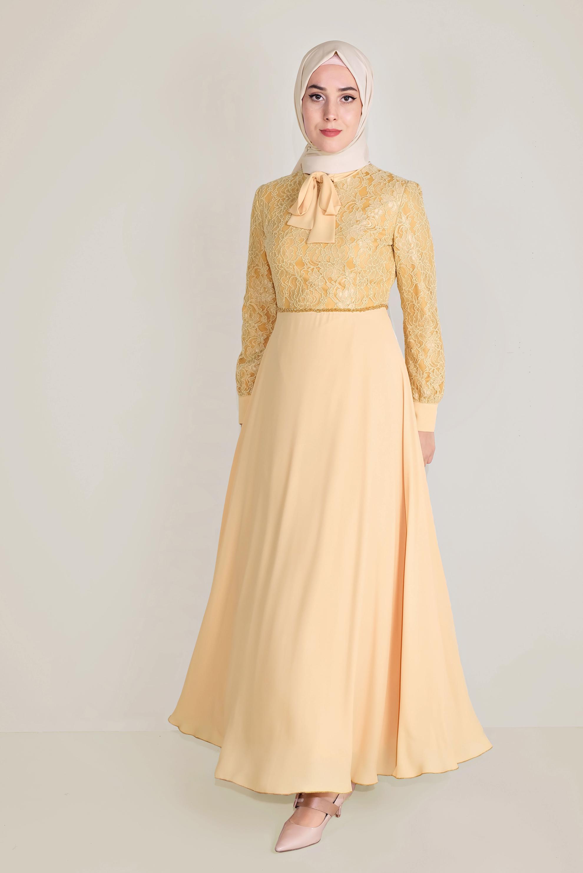 Tesettür giyim ALTIN YAKASI BAĞLI DANTEL ELBİSE 40522