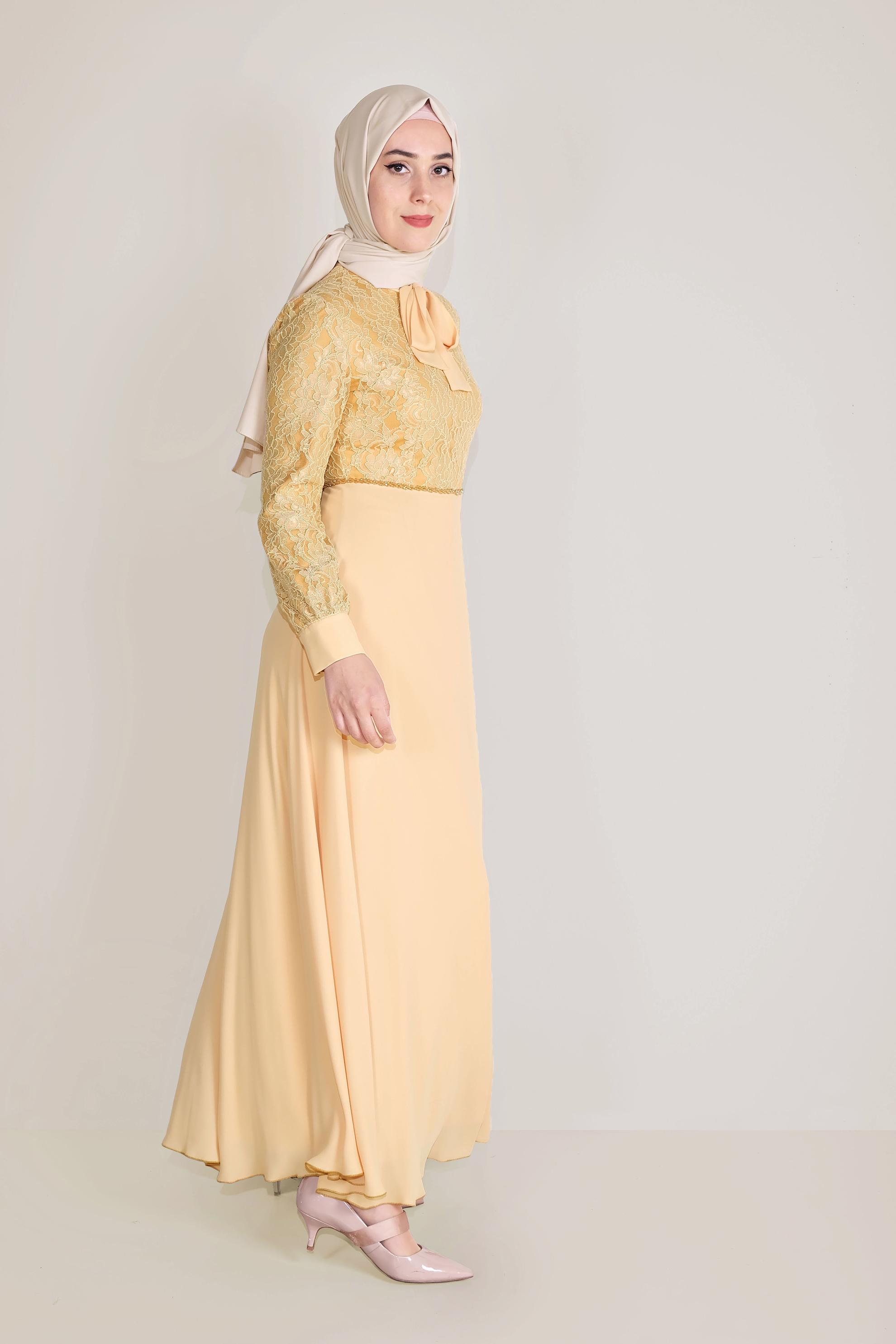 Tesettür giyim ALTIN YAKASI BAĞLI DANTEL ELBİSE 40522