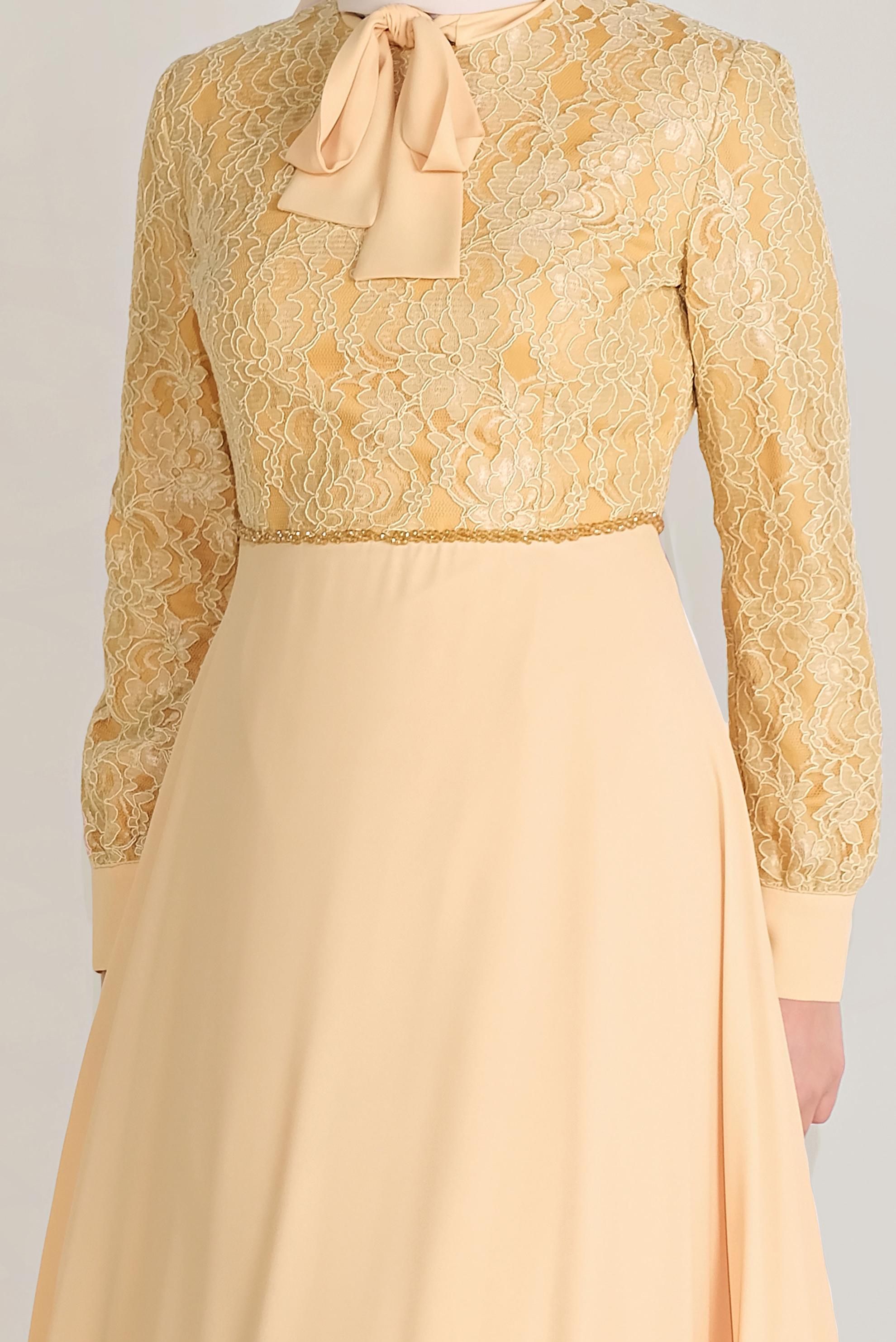 Tesettür giyim ALTIN YAKASI BAĞLI DANTEL ELBİSE 40522