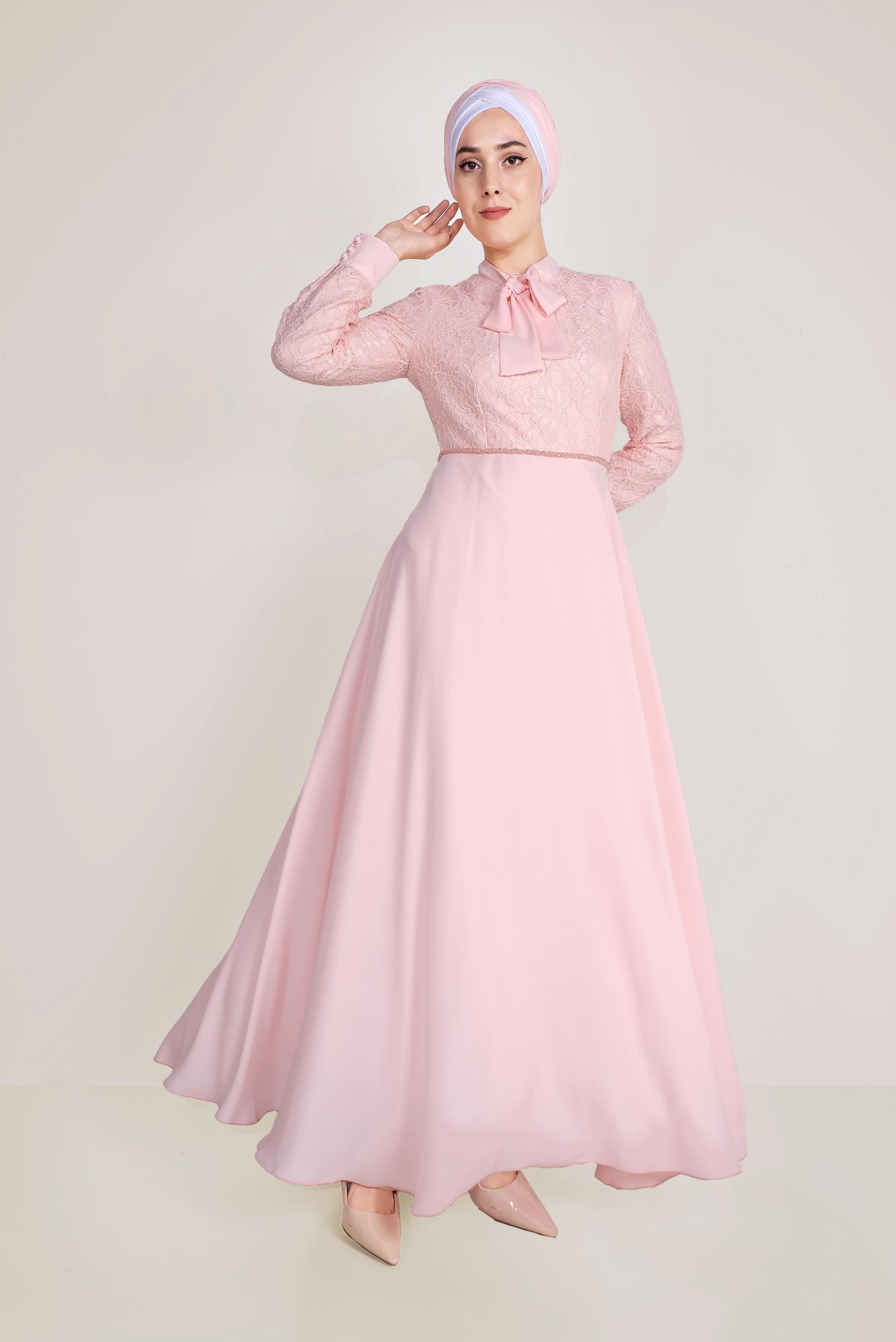 Tesettür giyim PUDRA YAKASI BAĞLI DANTEL ELBİSE 40522