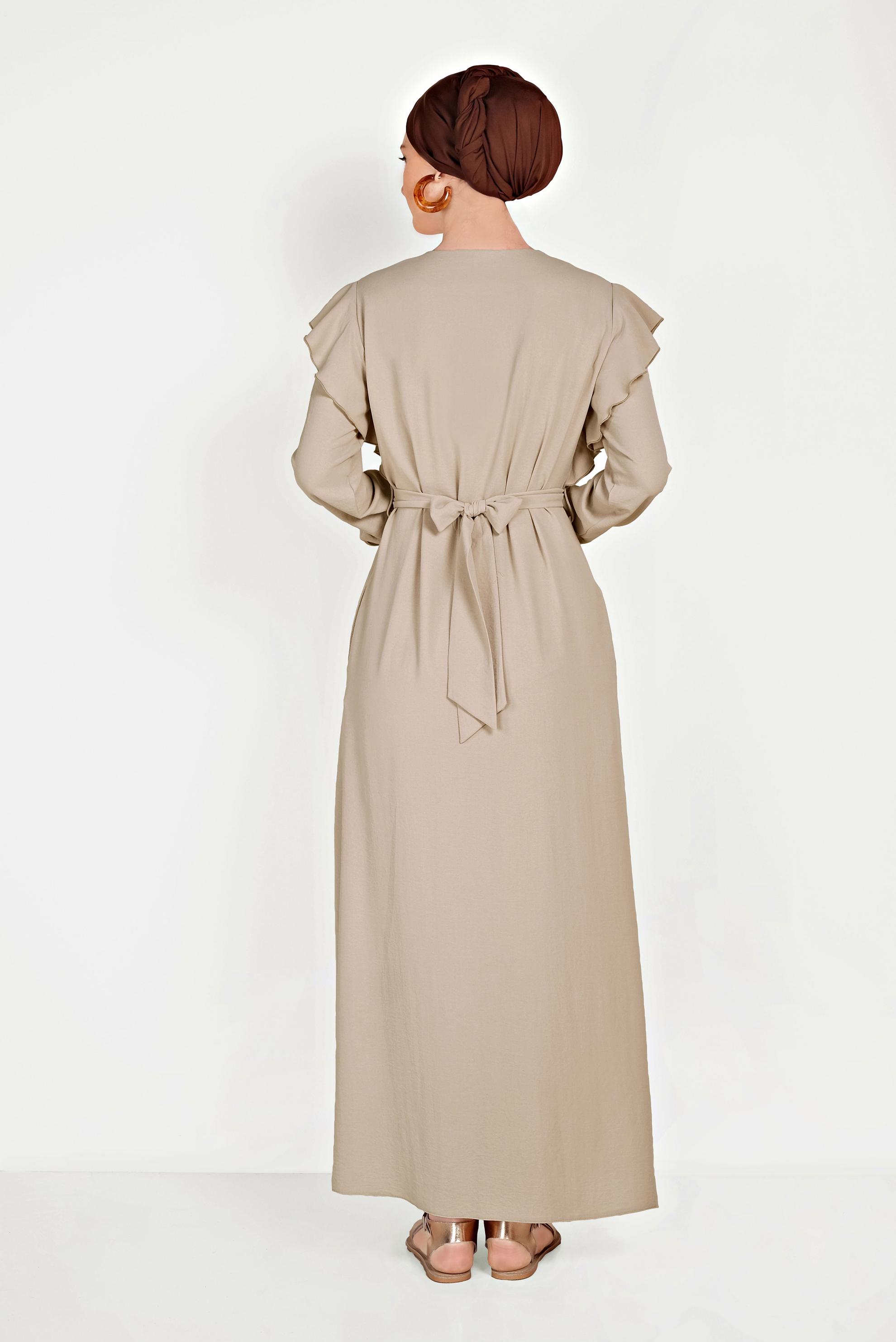 Tesettür giyim BEJ VOLANLI ELBİSE 40543 