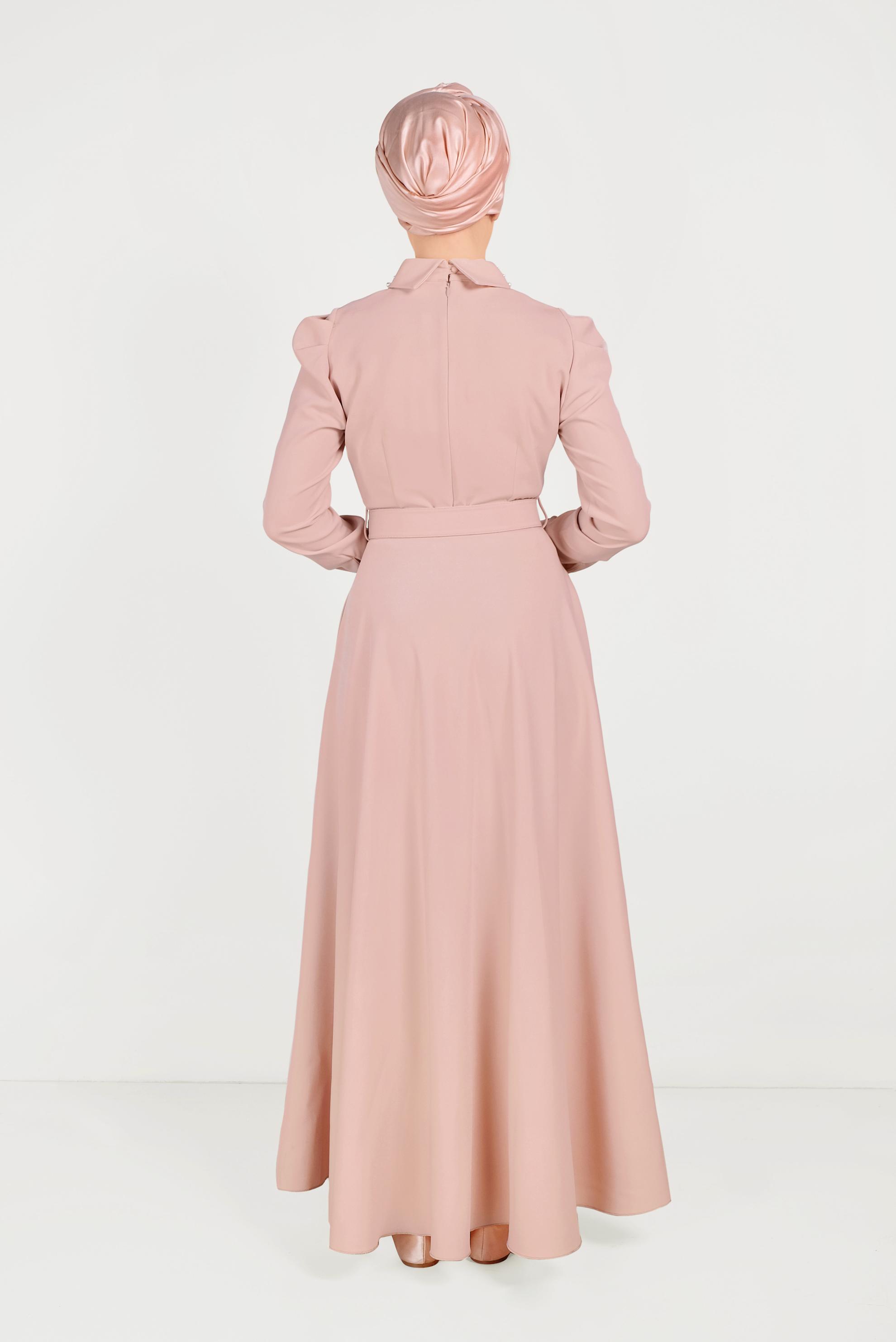 Tesettür giyim PUDRA YAKASI İNCİLİ ELBİSE 40559