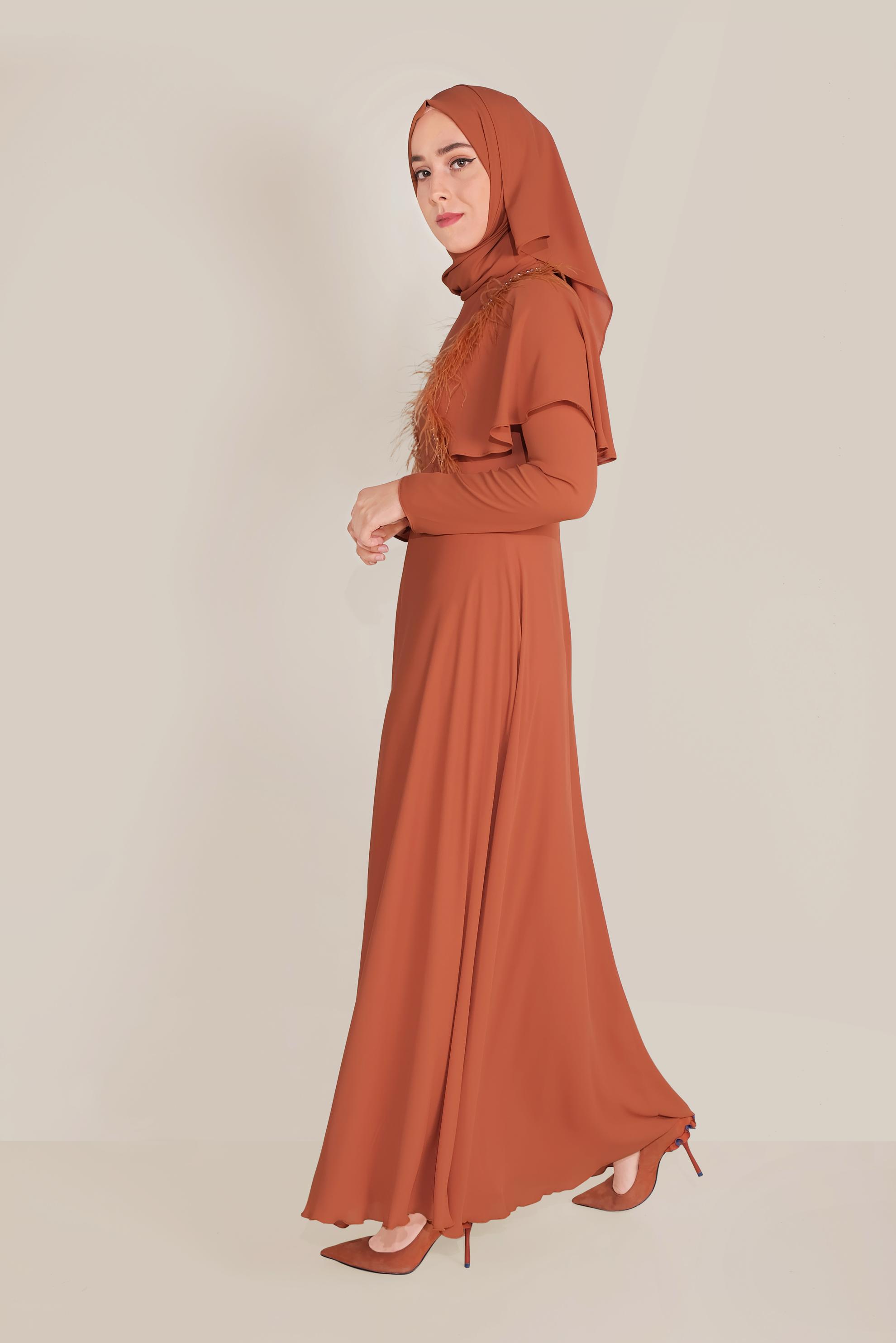 Tesettür giyim TABA VOLANLI VE TÜYLÜ ŞİFON ELBİSE 40567 