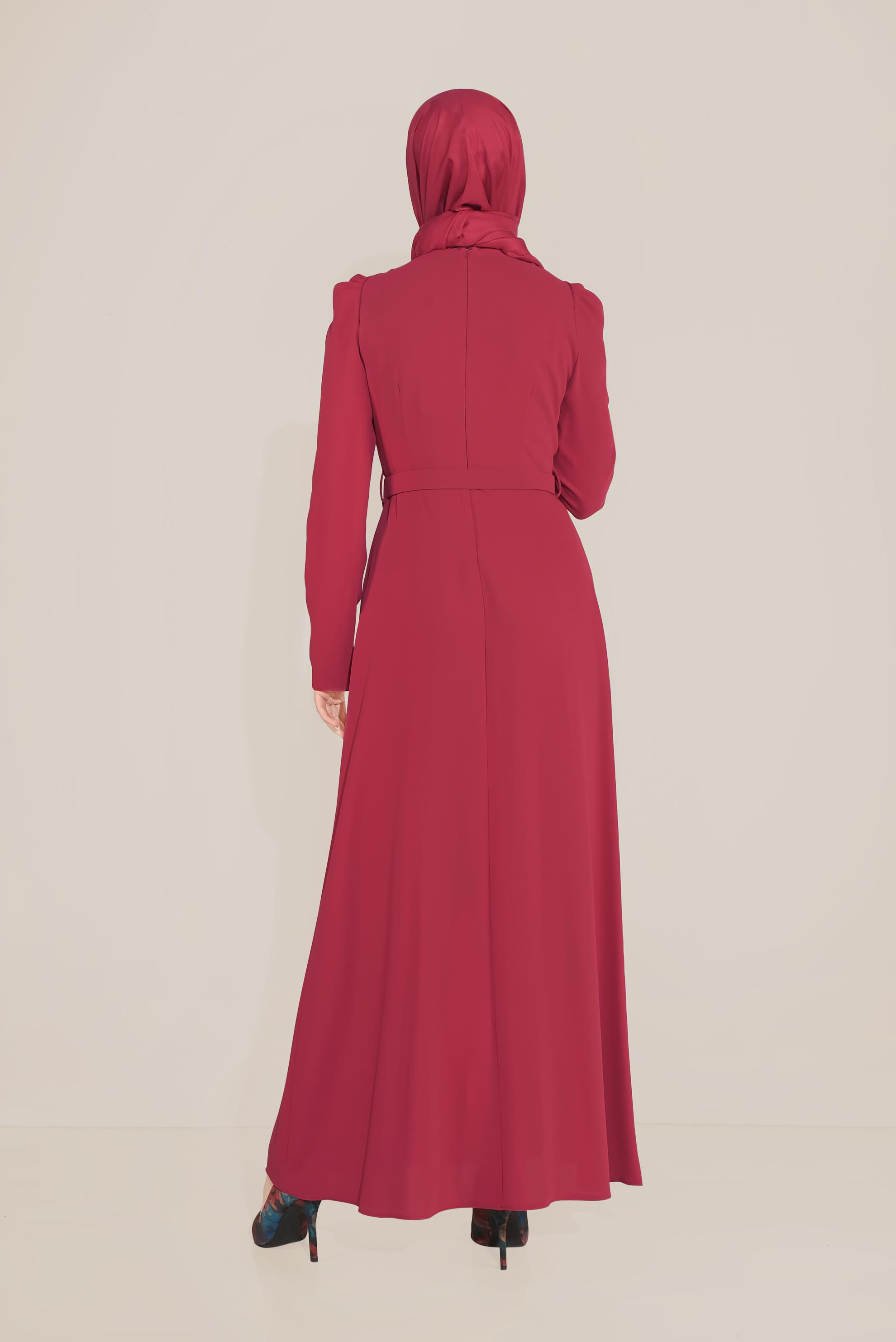 Tesettür giyim KIRMIZI İŞLEMELİ KEMERLİ KARPUZ KOL ELBİSE 40586