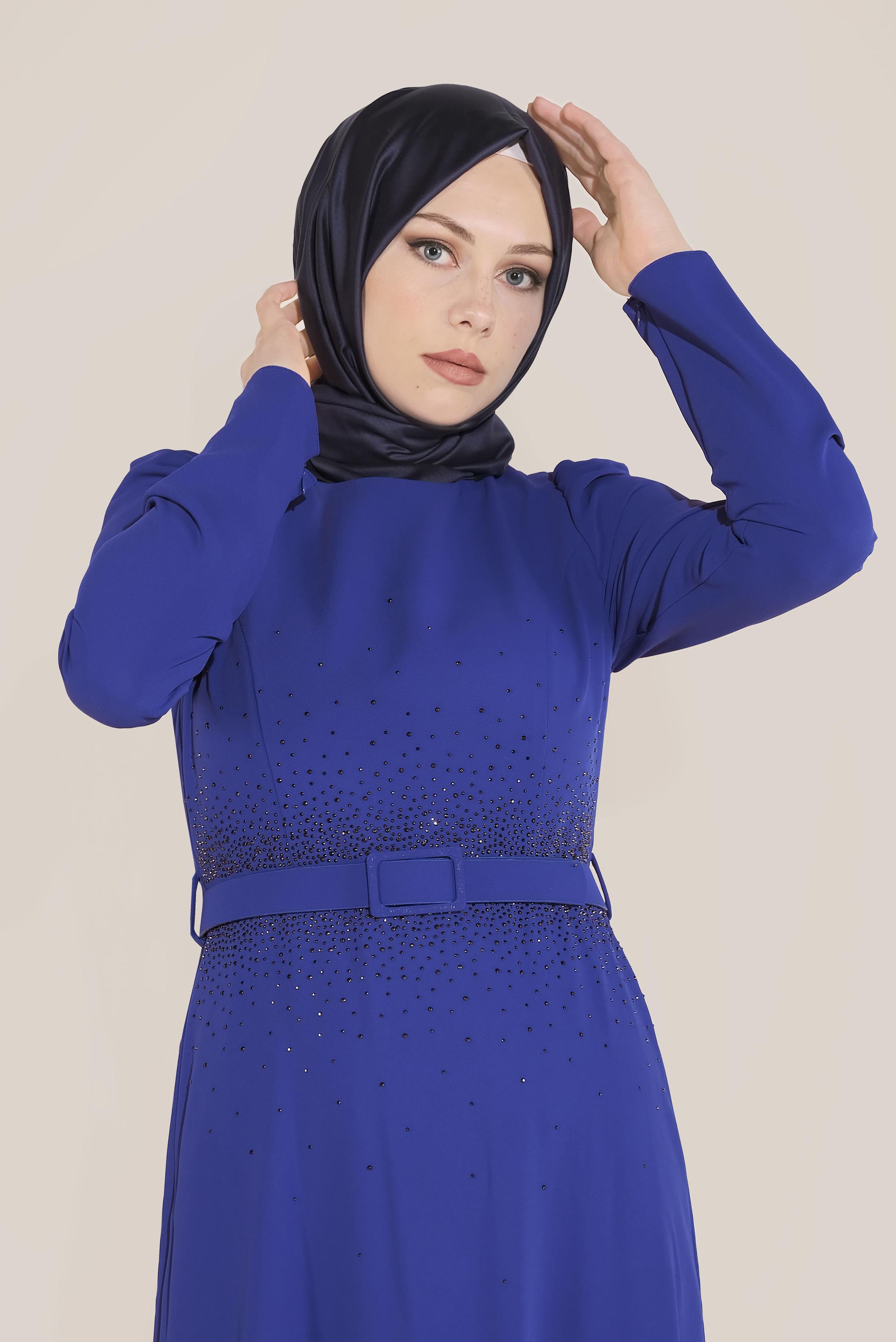 Tesettür giyim LACİVERT İŞLEMELİ KEMERLİ KARPUZ KOL ELBİSE 40586