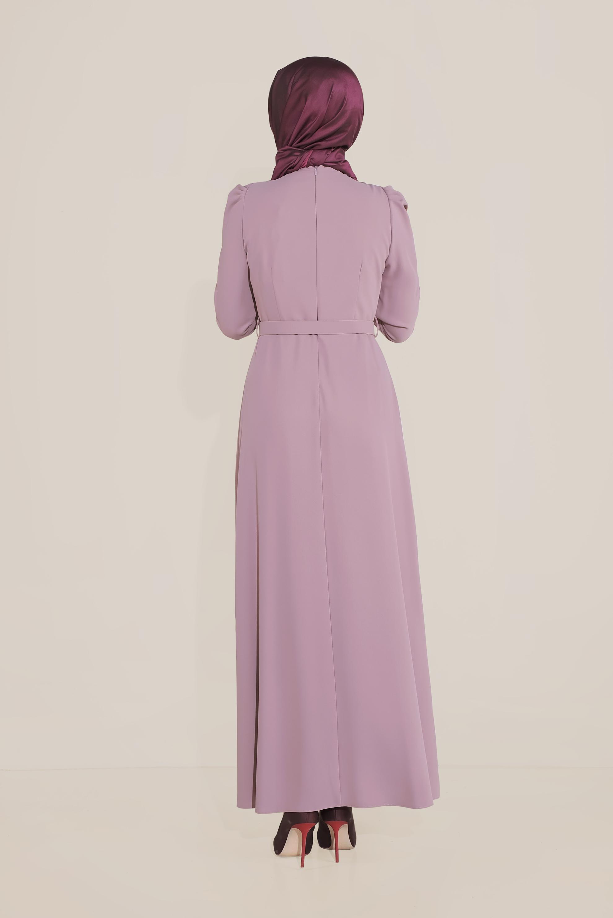 Tesettür giyim PUDRA İŞLEMELİ KEMERLİ KARPUZ KOL ELBİSE 40586